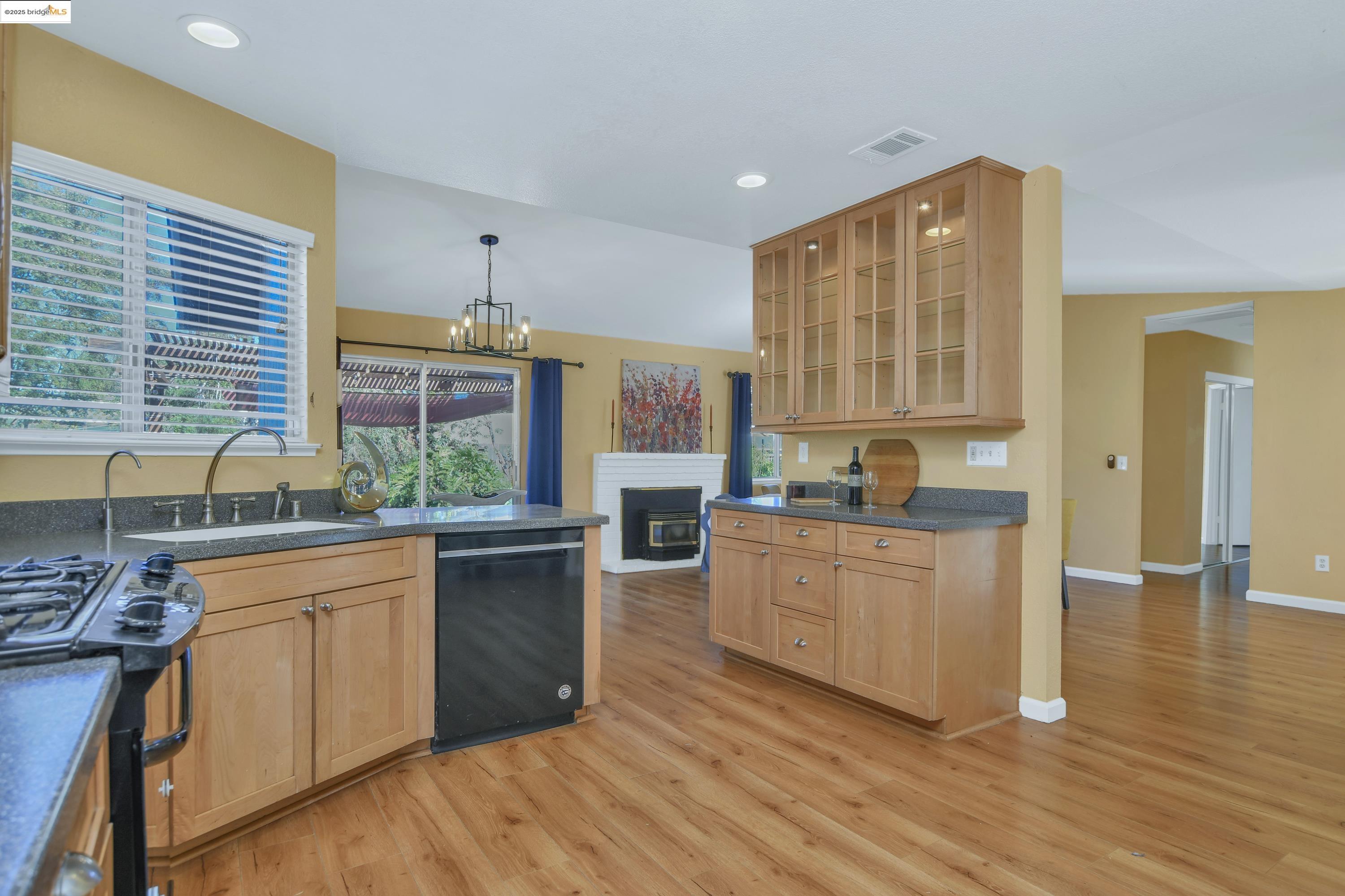 Detail Gallery Image 17 of 31 For 1111 Woodside Dr, Brentwood,  CA 94513 - 3 Beds | 2 Baths