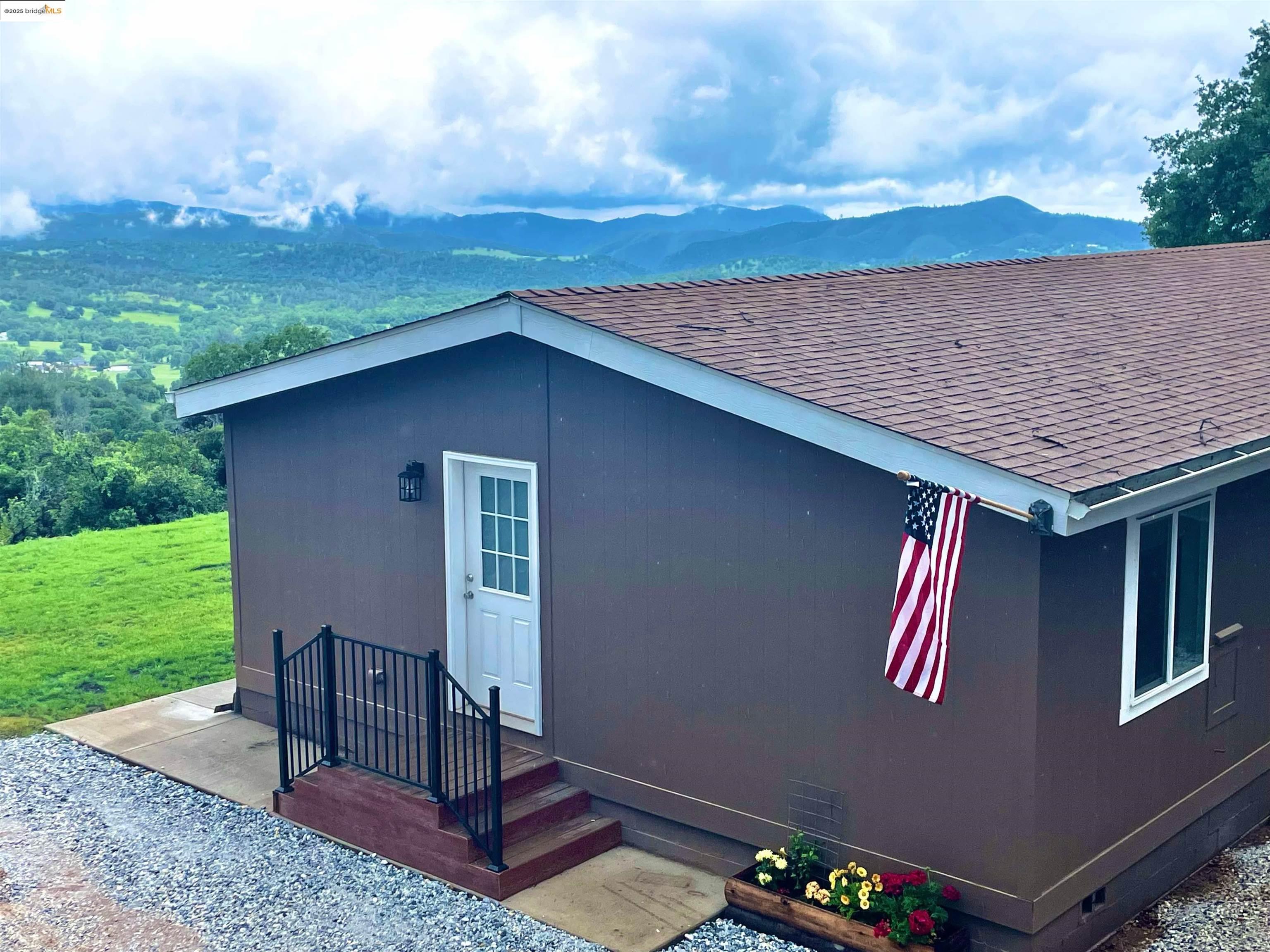 Front Image Thumbnail for EB41118449