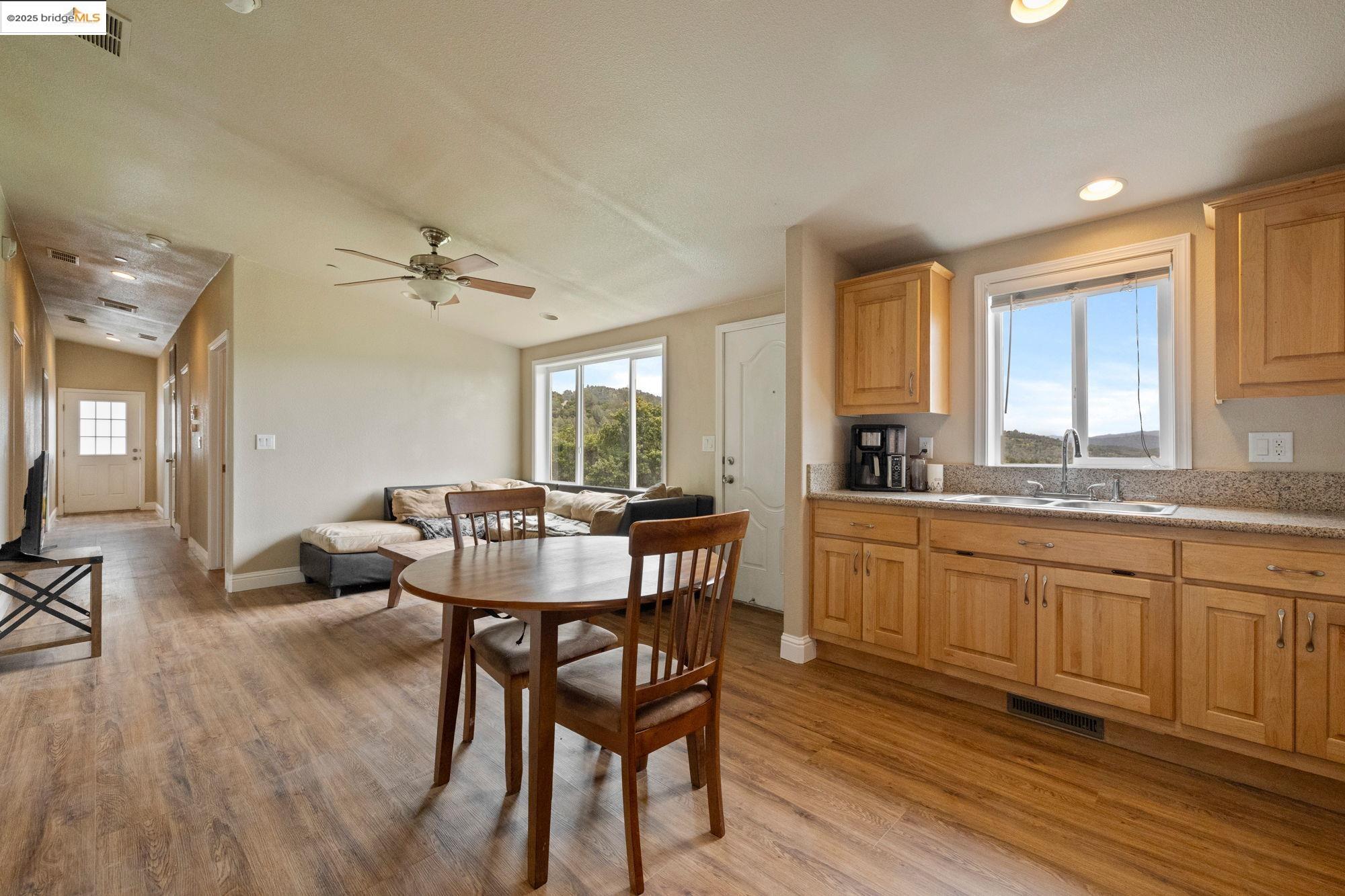 Detail Gallery Image 14 of 24 For 14865 W Blue Bell Rd, Sonora,  CA 95370 - 5 Beds | 2 Baths