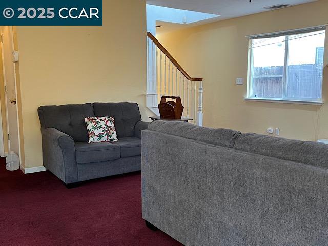 Detail Gallery Image 4 of 21 For 1936 Garden Ct, Antioch,  CA 94509 - 3 Beds | 2/1 Baths