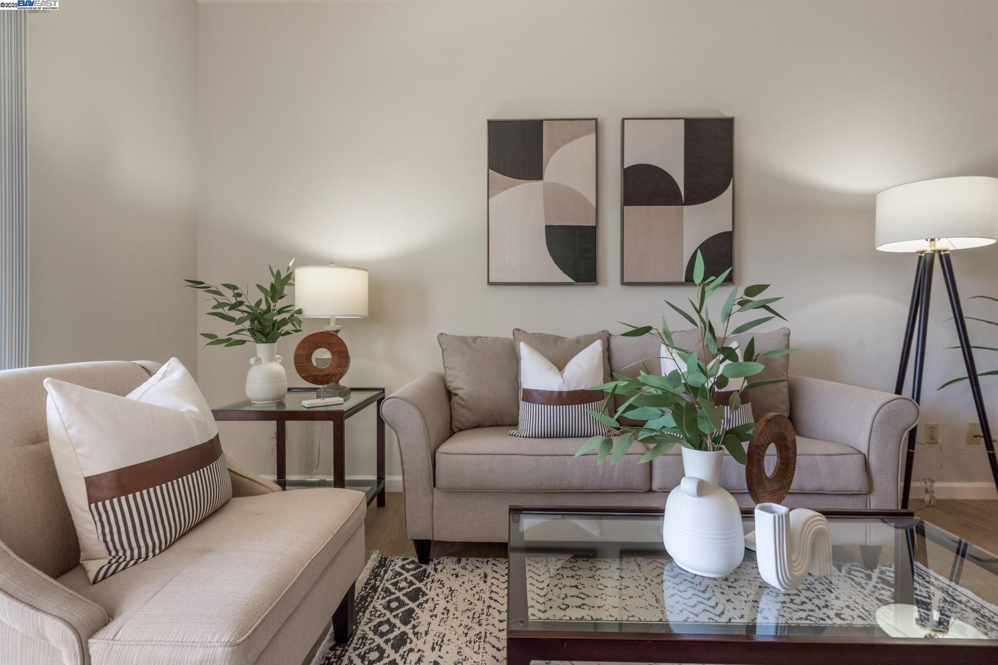 Photo #7: 41118453 Listing: Photo #7