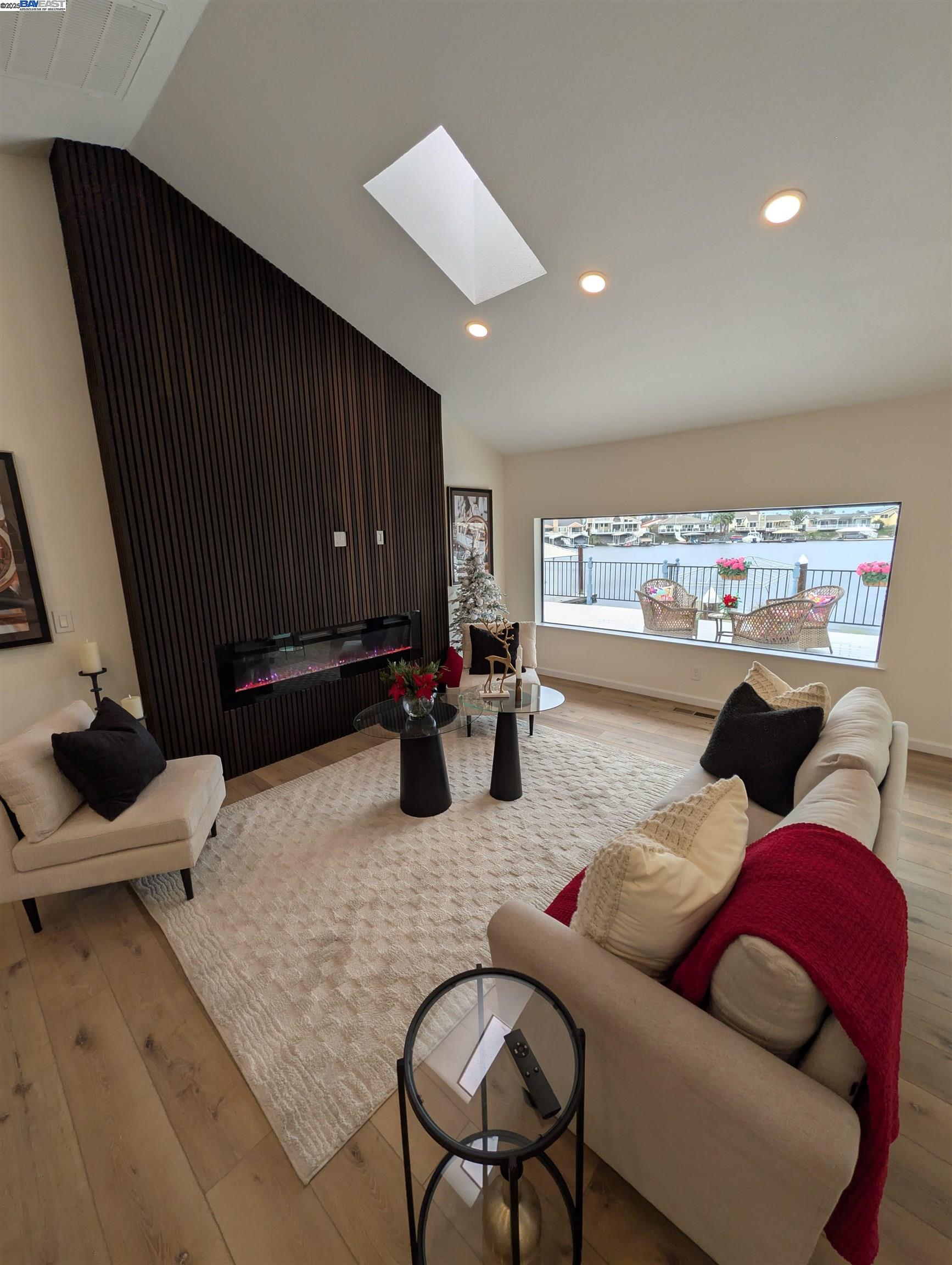 Detail Gallery Image 11 of 36 For 5653 Drakes Drive, Discovery Bay,  CA 94505 - 3 Beds | 2/1 Baths