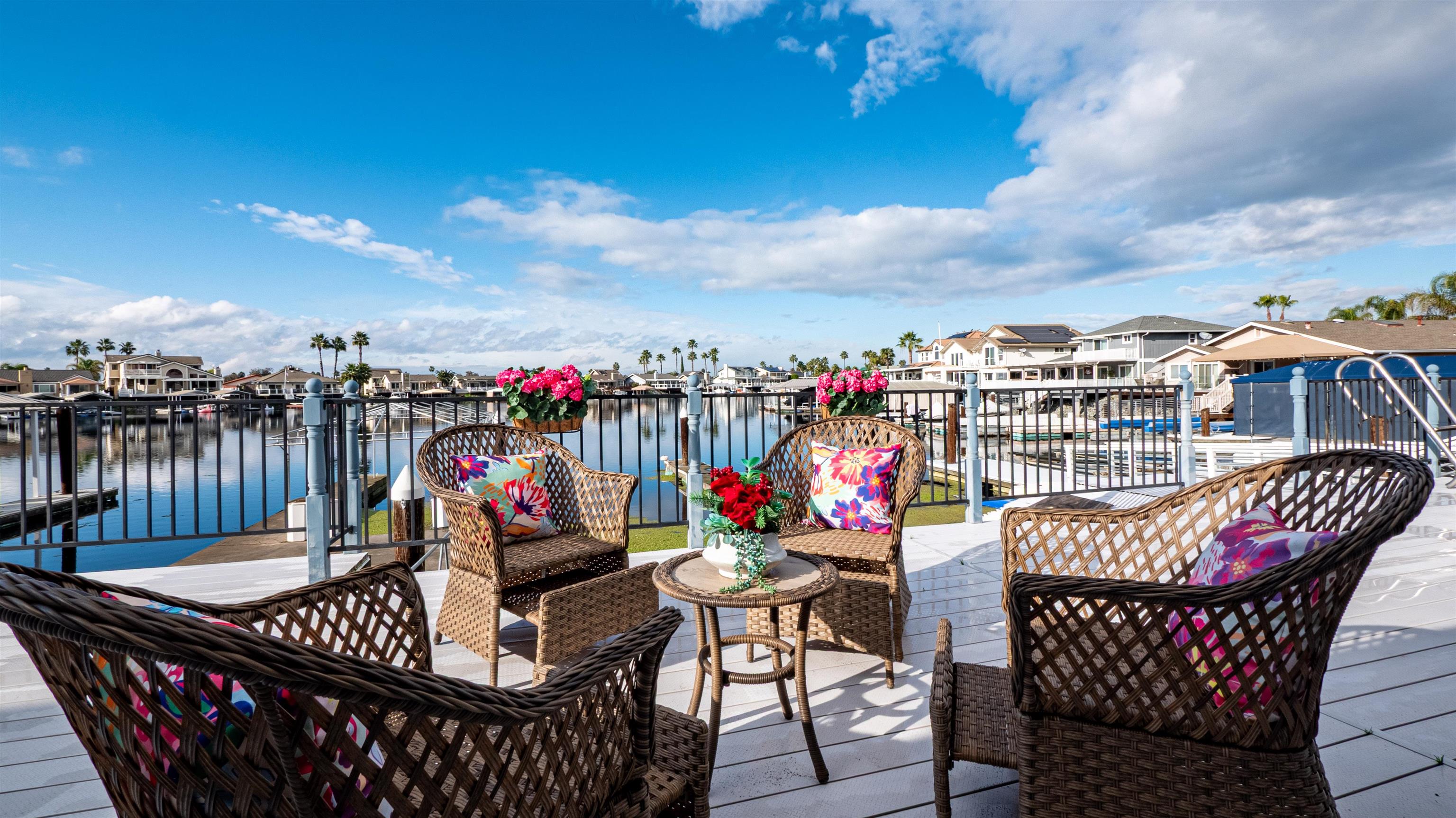 Detail Gallery Image 35 of 36 For 5653 Drakes Drive, Discovery Bay,  CA 94505 - 3 Beds | 2/1 Baths