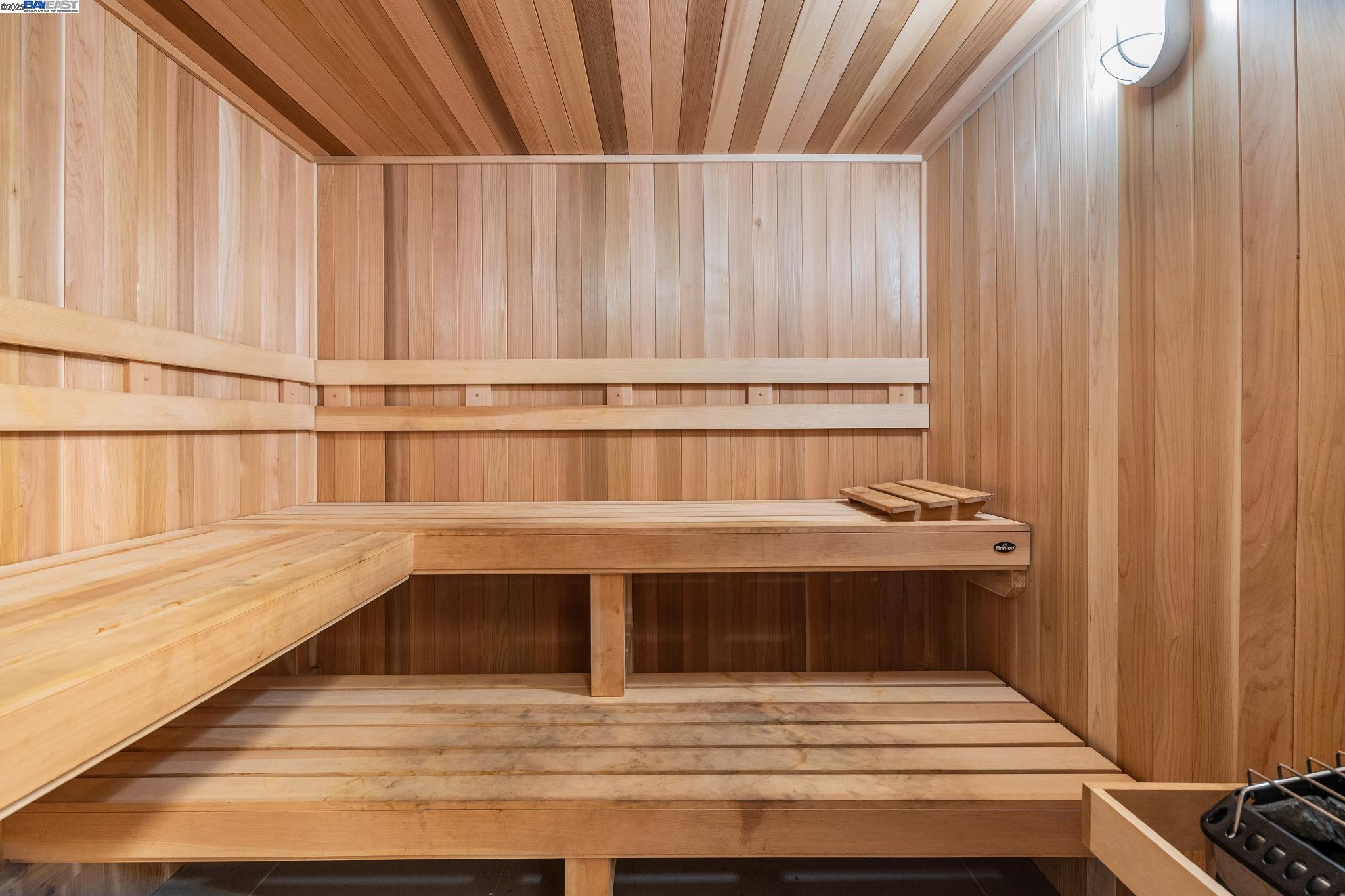 Photo #15: 41118458 Listing: Photo #15