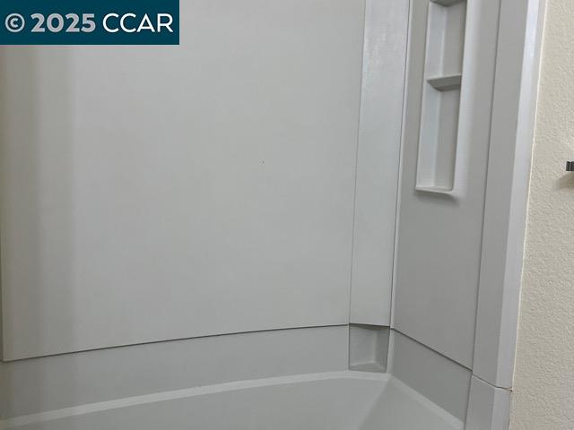 Photo #10: 41118460 Listing: Photo #10