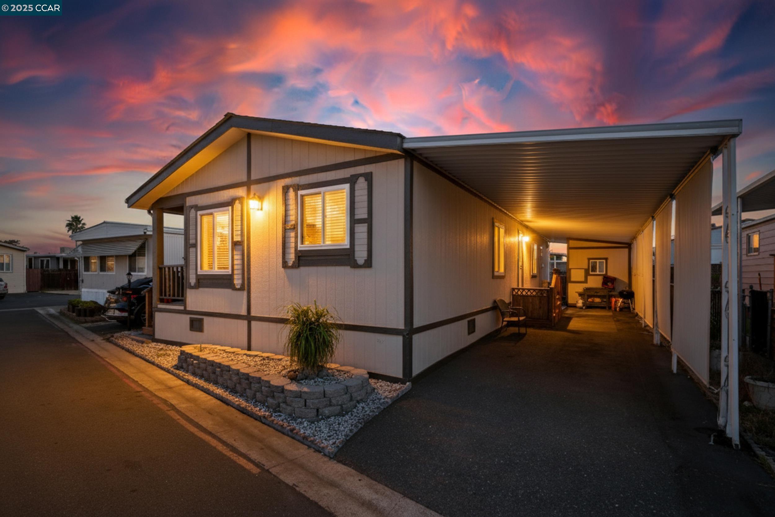 Detail Gallery Image 2 of 41 For 235 Hieber Dr #265,  Pacheco,  CA 94553 - 3 Beds | 2 Baths