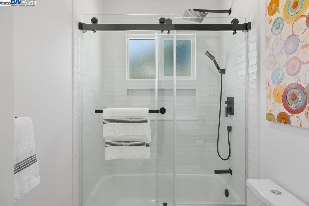 Detail Gallery Image 26 of 37 For 5605 E 16th St, Oakland,  CA 94621 - 2 Beds | 1 Baths