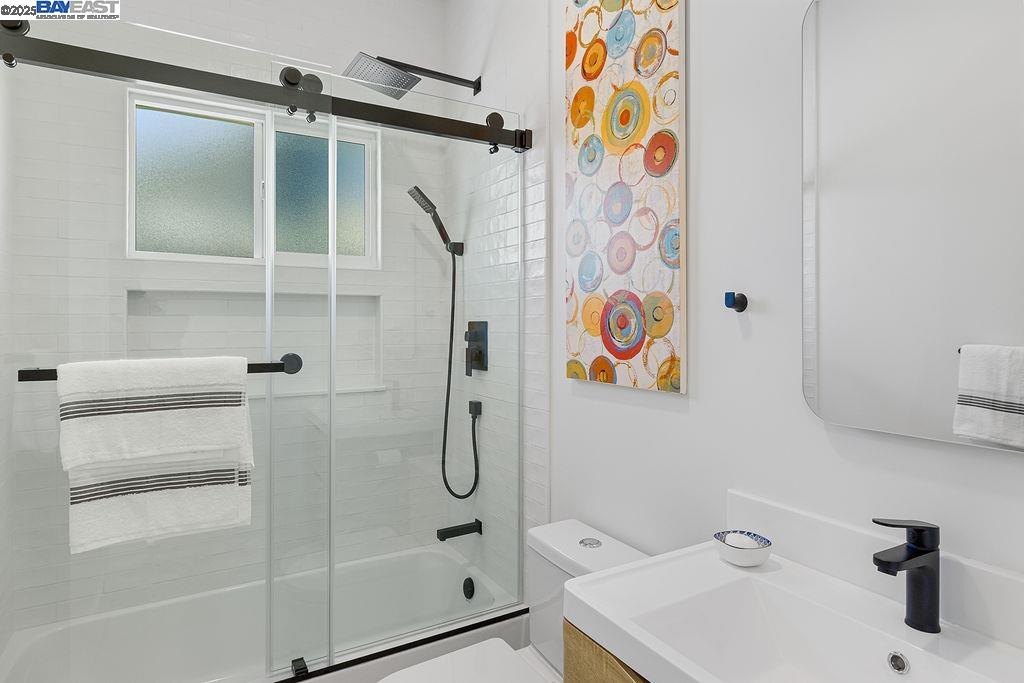 Detail Gallery Image 27 of 37 For 5605 E 16th St, Oakland,  CA 94621 - 2 Beds | 1 Baths