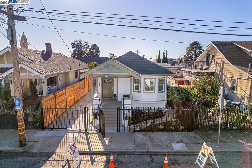 Detail Gallery Image 37 of 37 For 5605 E 16th St, Oakland,  CA 94621 - 2 Beds | 1 Baths