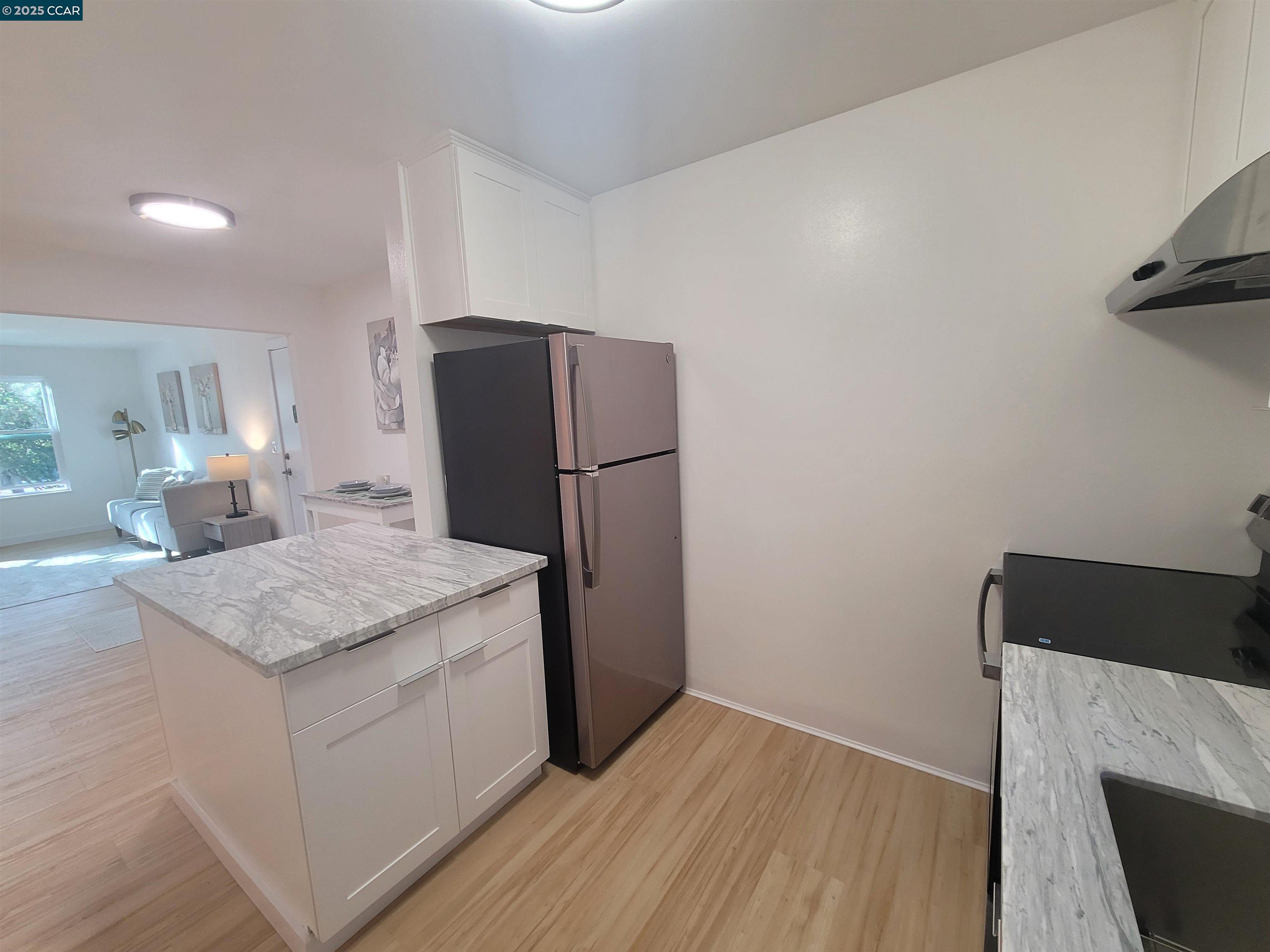 Photo #24: 41118467 Listing: Photo #24