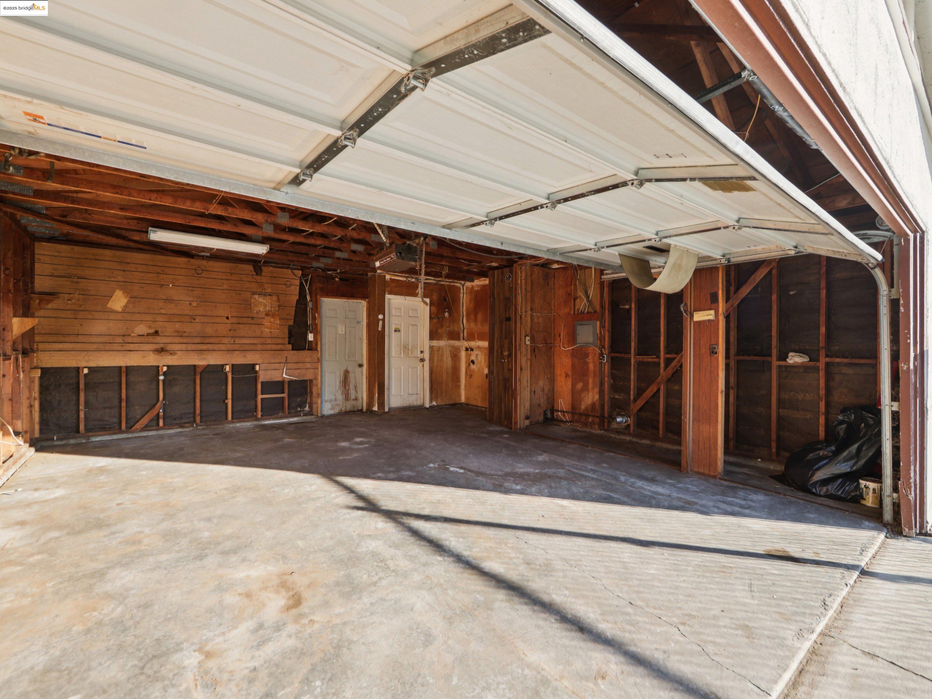 Detail Gallery Image 8 of 16 For 215 San Bernardino Ct, Bay Point,  CA 94565 - 3 Beds | 1/1 Baths