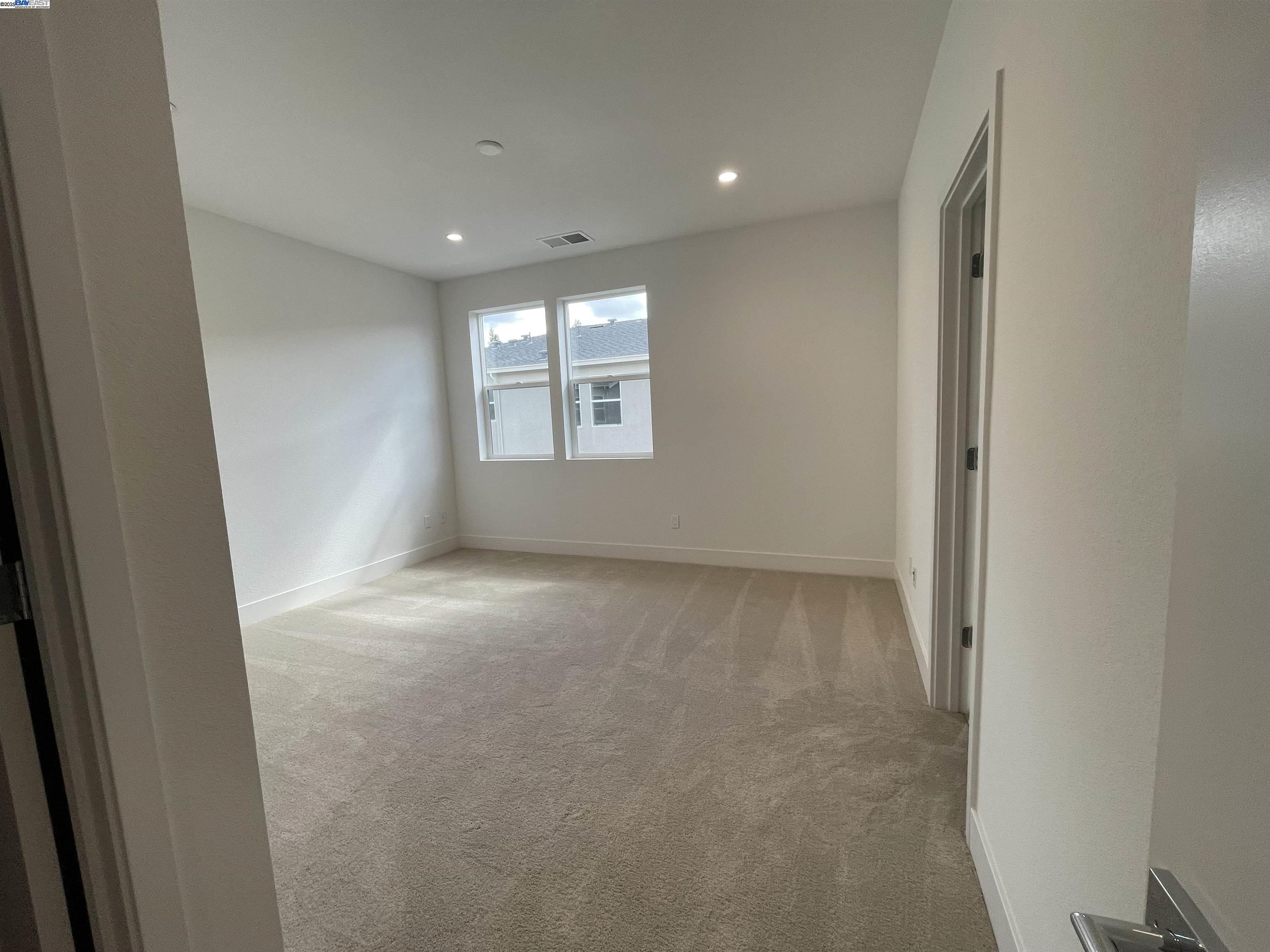 Detail Gallery Image 12 of 31 For 5708 Melon Court, San Ramon,  CA 94583 - 3 Beds | 3/1 Baths