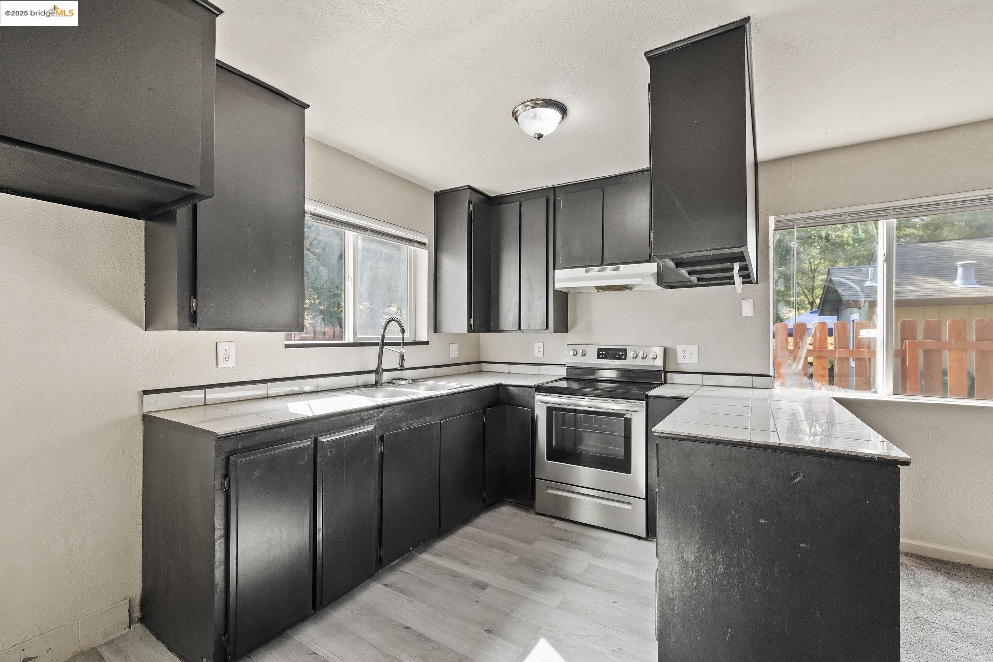 Detail Gallery Image 8 of 26 For 10702 10th Avenue, Jamestown,  CA 95327 - – Beds | – Baths