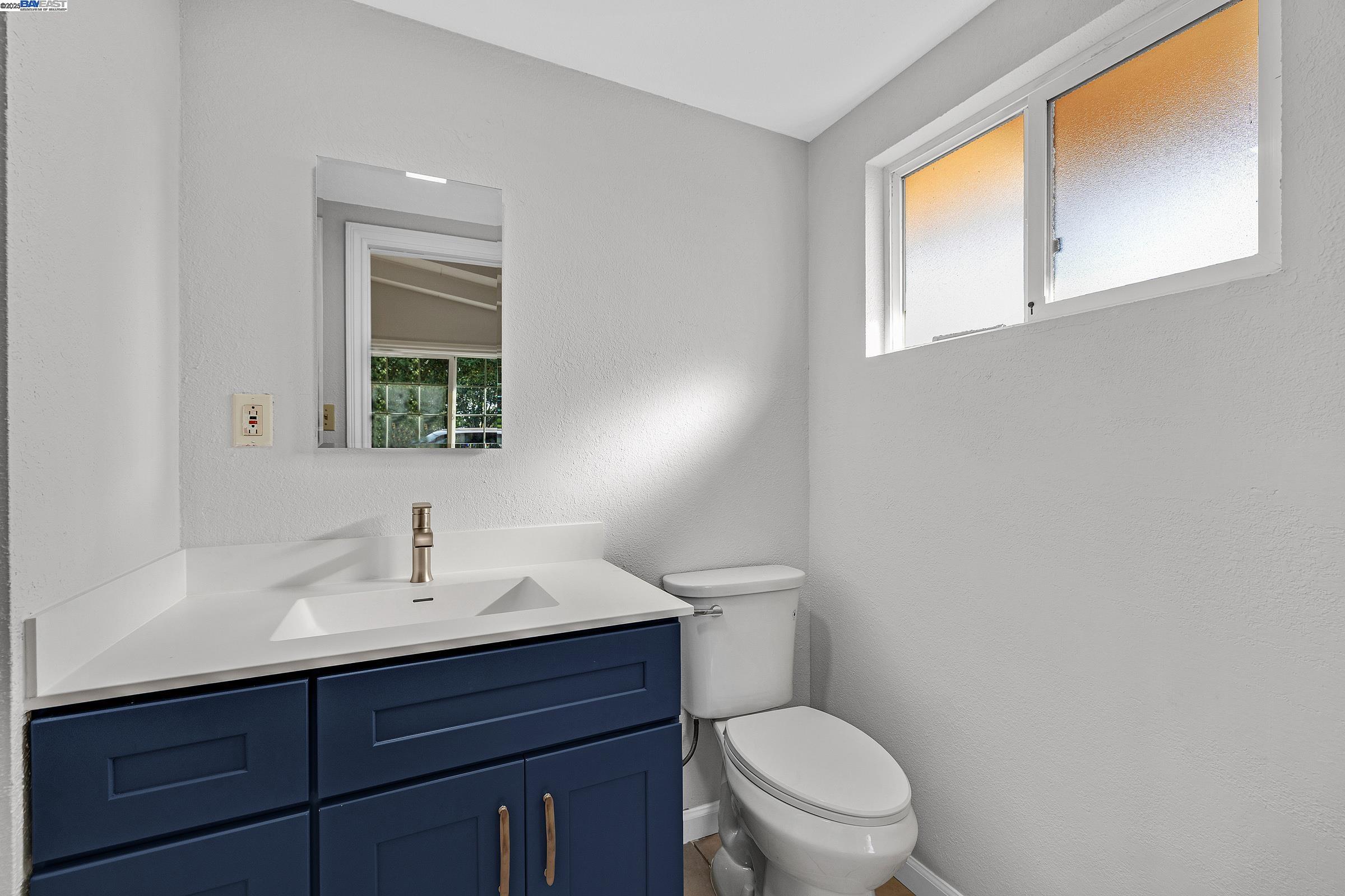 Detail Gallery Image 26 of 37 For 27946 Pompano Ave, Hayward,  CA 94544 - 4 Beds | 3 Baths