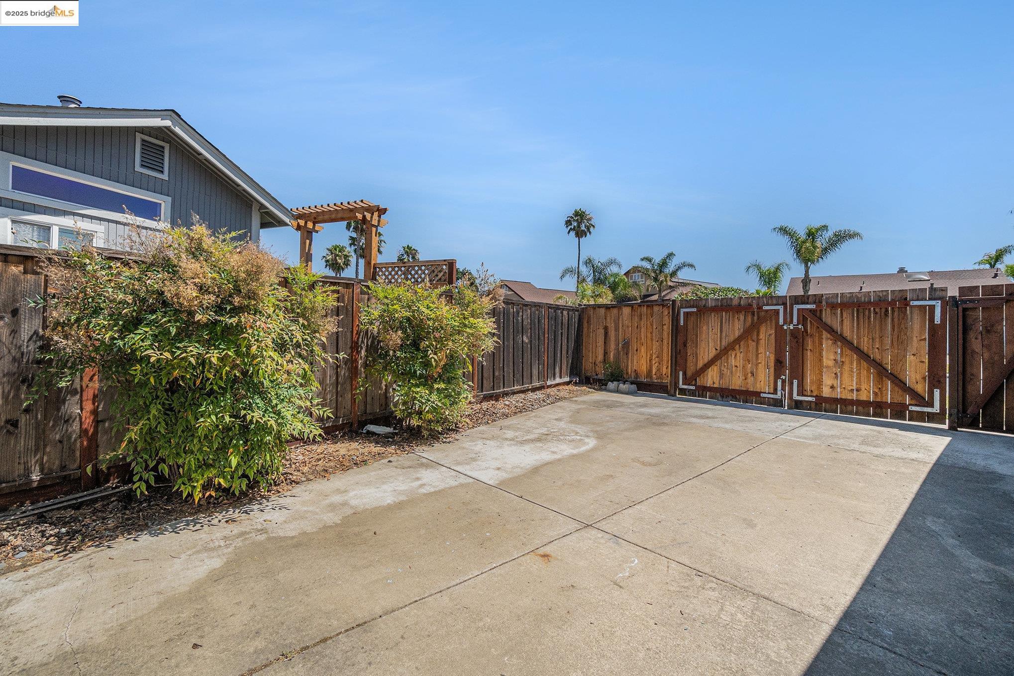 Detail Gallery Image 32 of 39 For 870 Willow Lake Rd, Discovery Bay,  CA 94505 - 3 Beds | 2 Baths