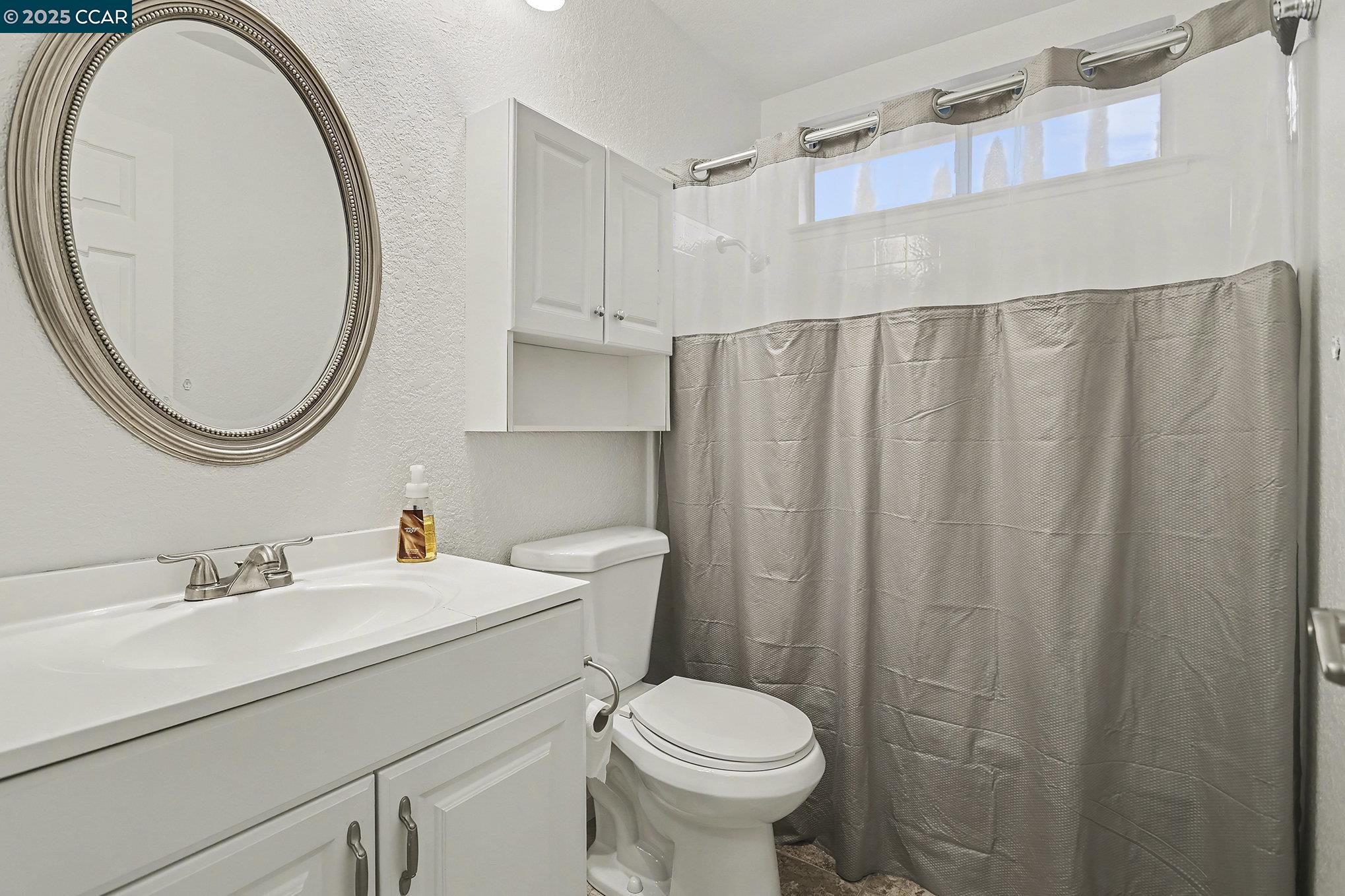 Detail Gallery Image 14 of 19 For 1700 Domaine Way, Oakley,  CA 94561 - 3 Beds | 2 Baths