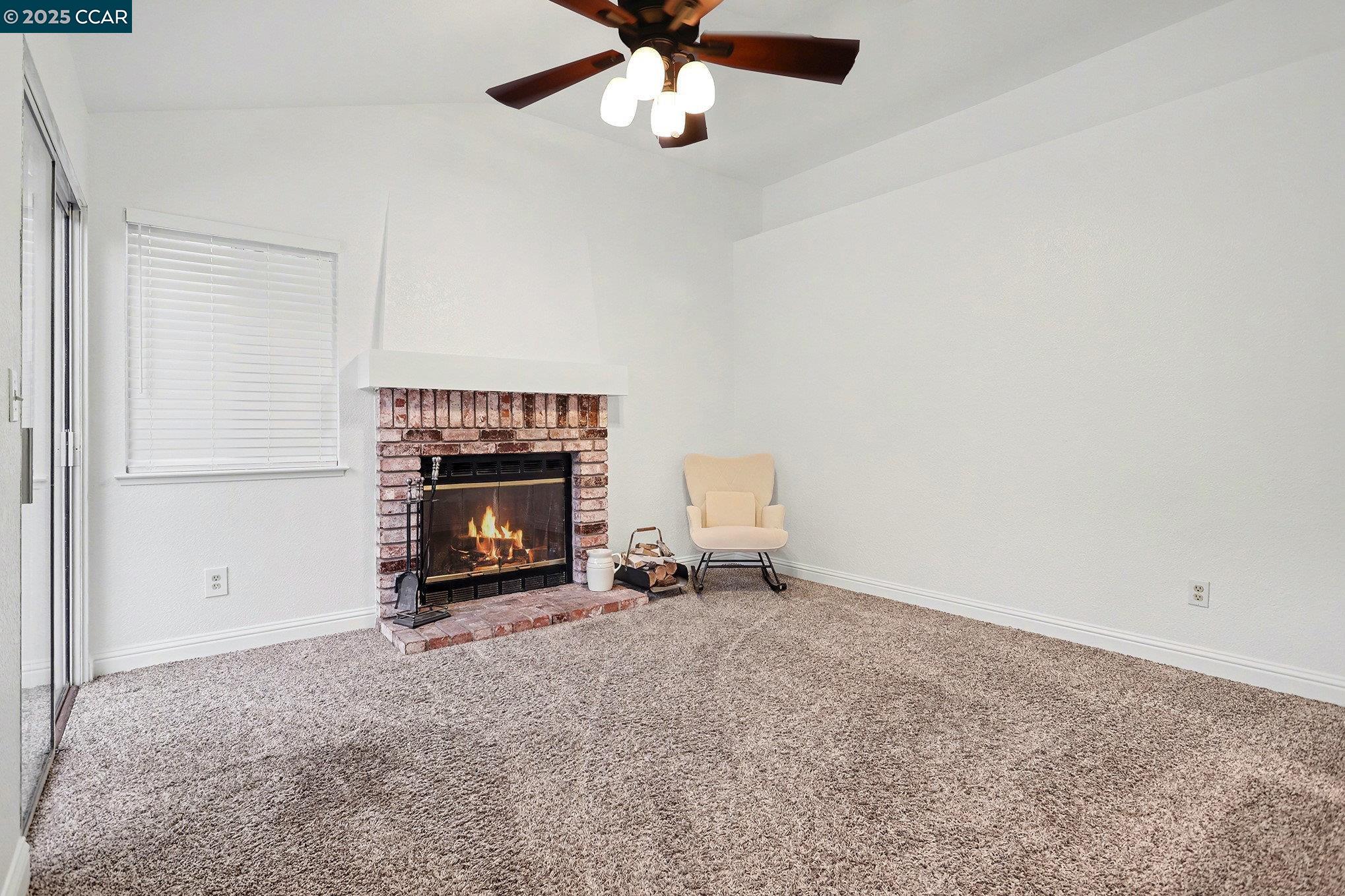 Detail Gallery Image 8 of 19 For 1700 Domaine Way, Oakley,  CA 94561 - 3 Beds | 2 Baths