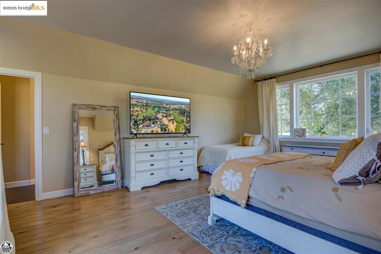 Detail Gallery Image 32 of 60 For 168 Blue Oak, Copperopolis,  CA 95228-9454 - 4 Beds | 4 Baths