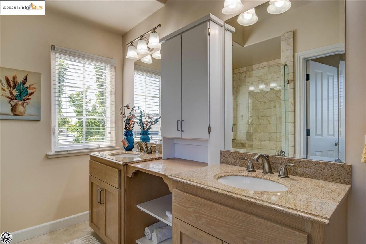 Detail Gallery Image 41 of 60 For 168 Blue Oak, Copperopolis,  CA 95228-9454 - 4 Beds | 4 Baths