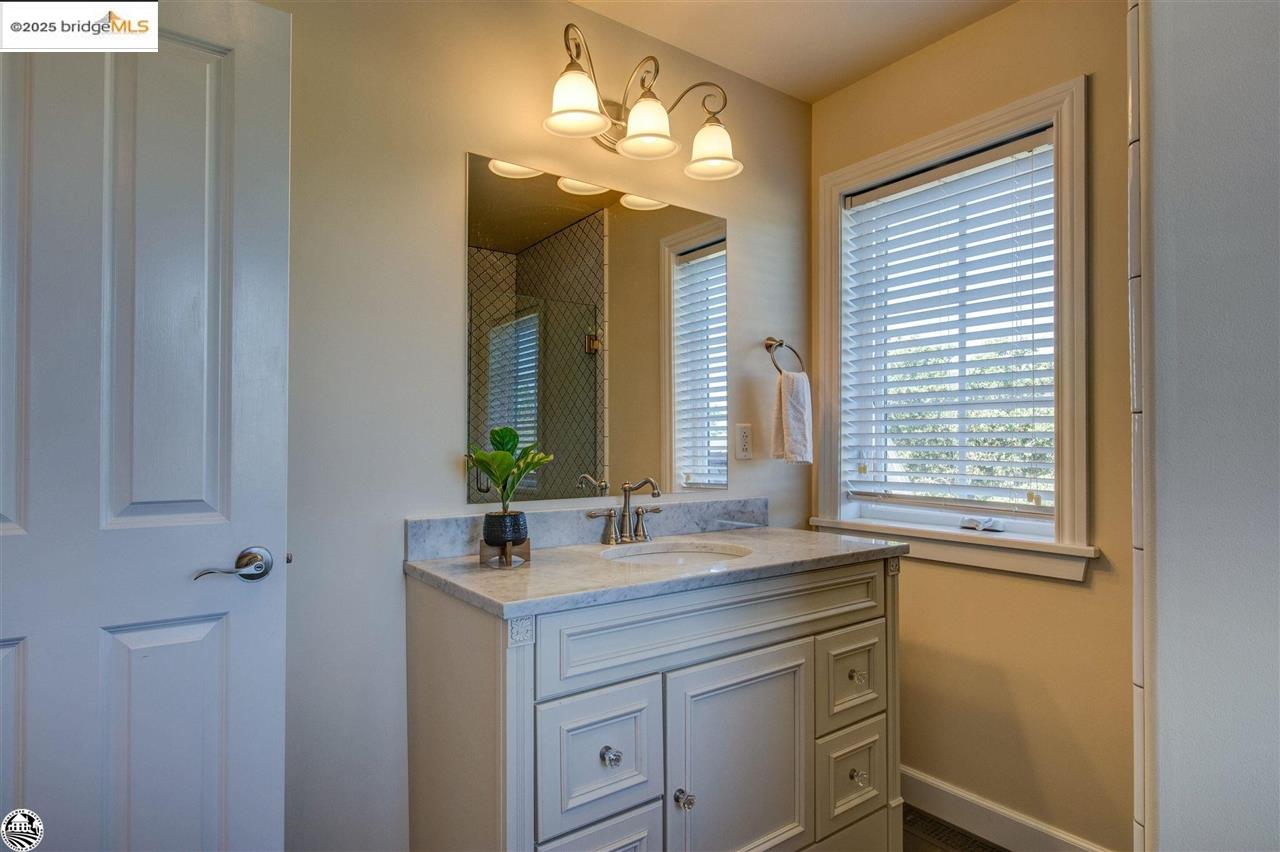 Detail Gallery Image 48 of 60 For 168 Blue Oak, Copperopolis,  CA 95228-9454 - 4 Beds | 4 Baths