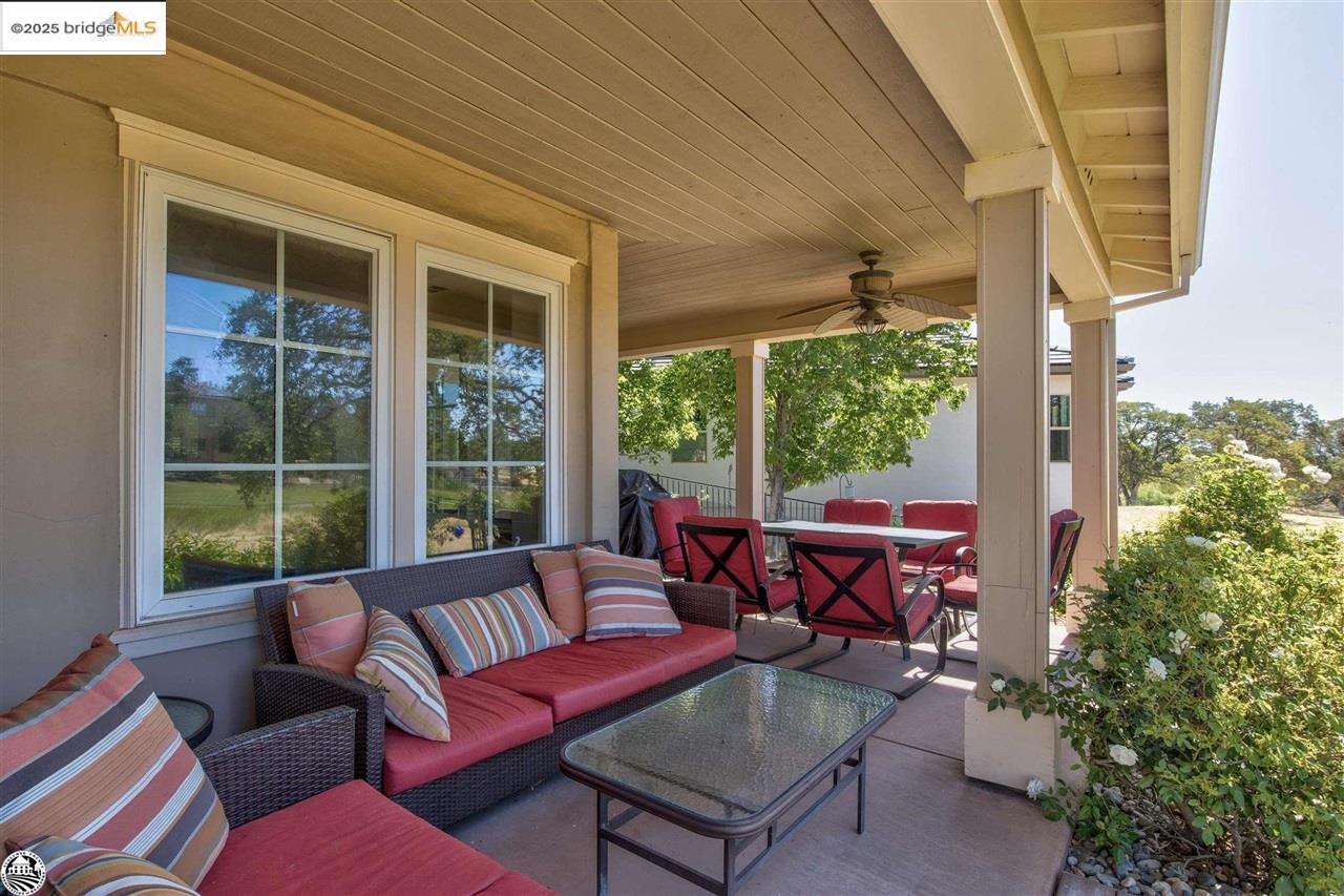Detail Gallery Image 59 of 60 For 168 Blue Oak, Copperopolis,  CA 95228-9454 - 4 Beds | 4 Baths
