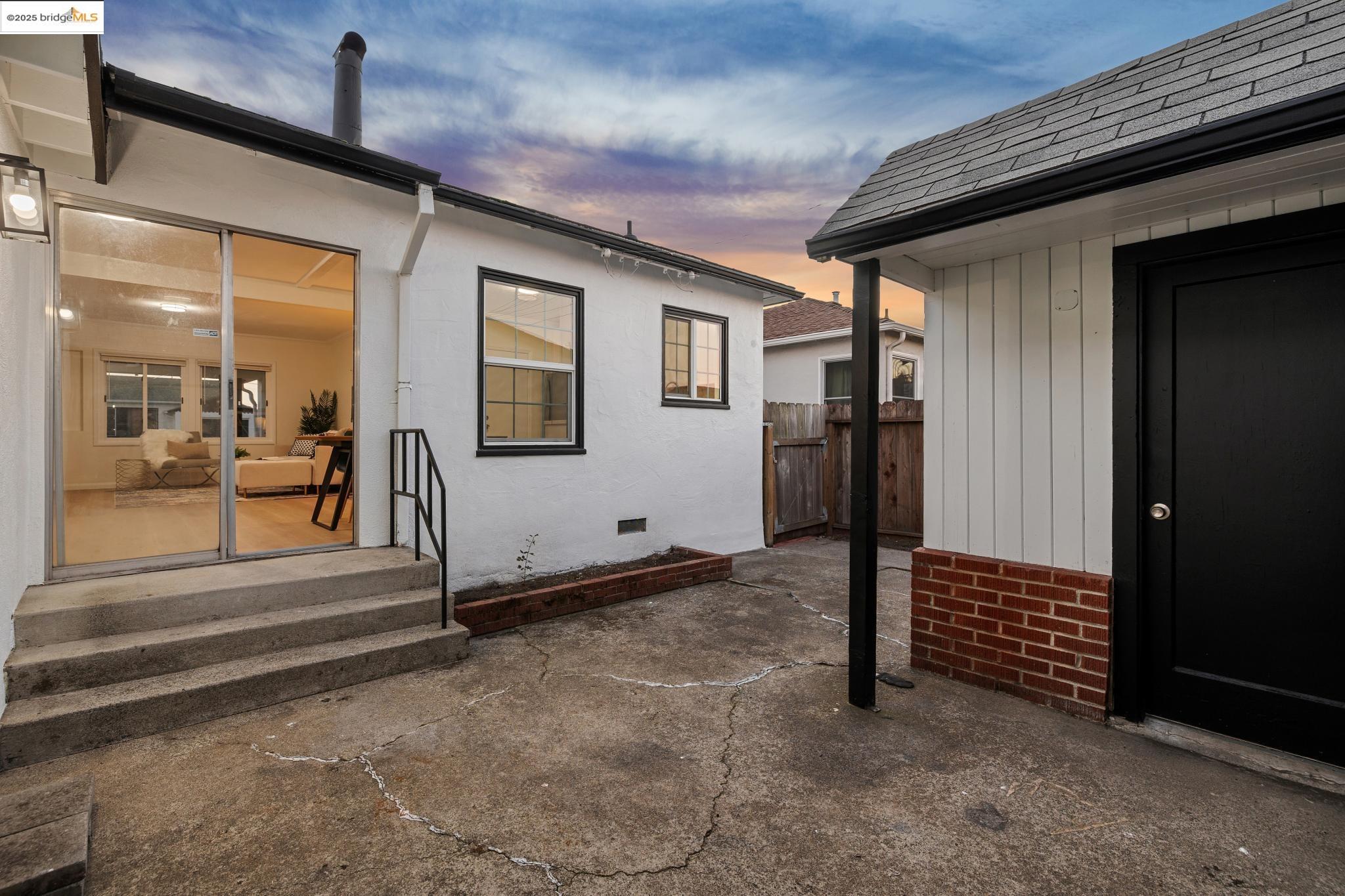 Detail Gallery Image 45 of 50 For 1921 Coalinga Ave, Richmond,  CA 94801 - 3 Beds | 2 Baths