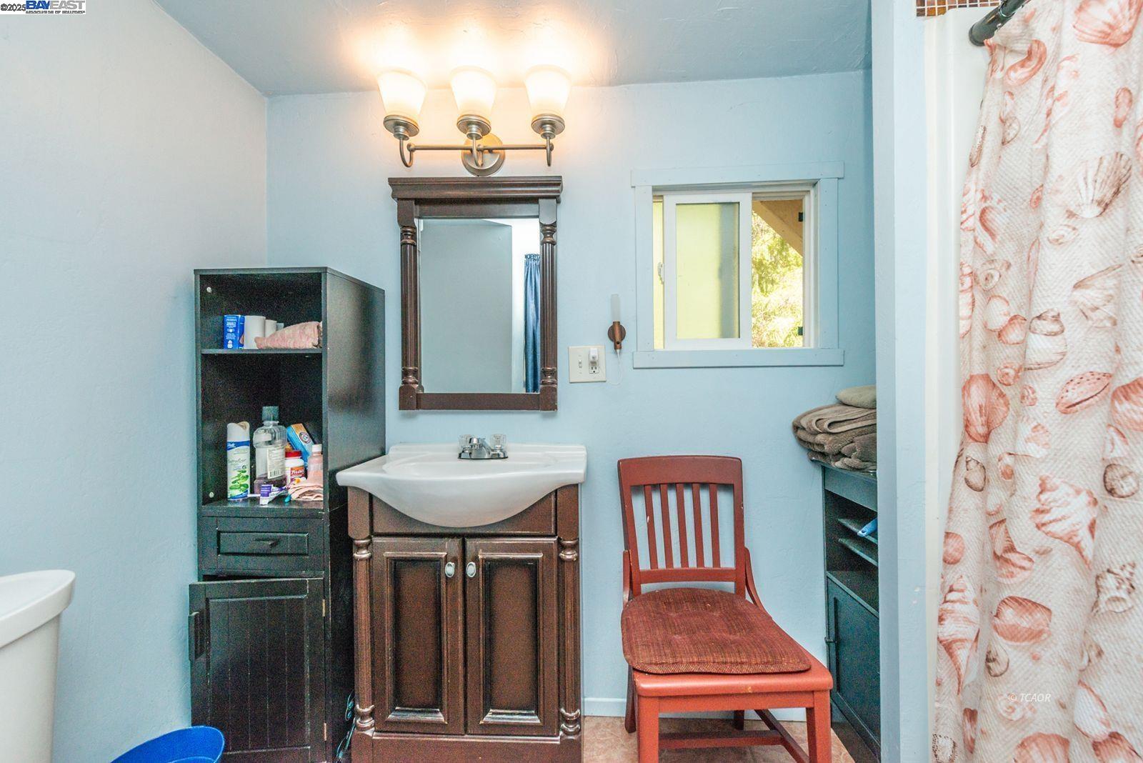 Detail Gallery Image 21 of 47 For 2940 Dutch Creek Rd, Junction City,  CA 96048 - 2 Beds | 1 Baths