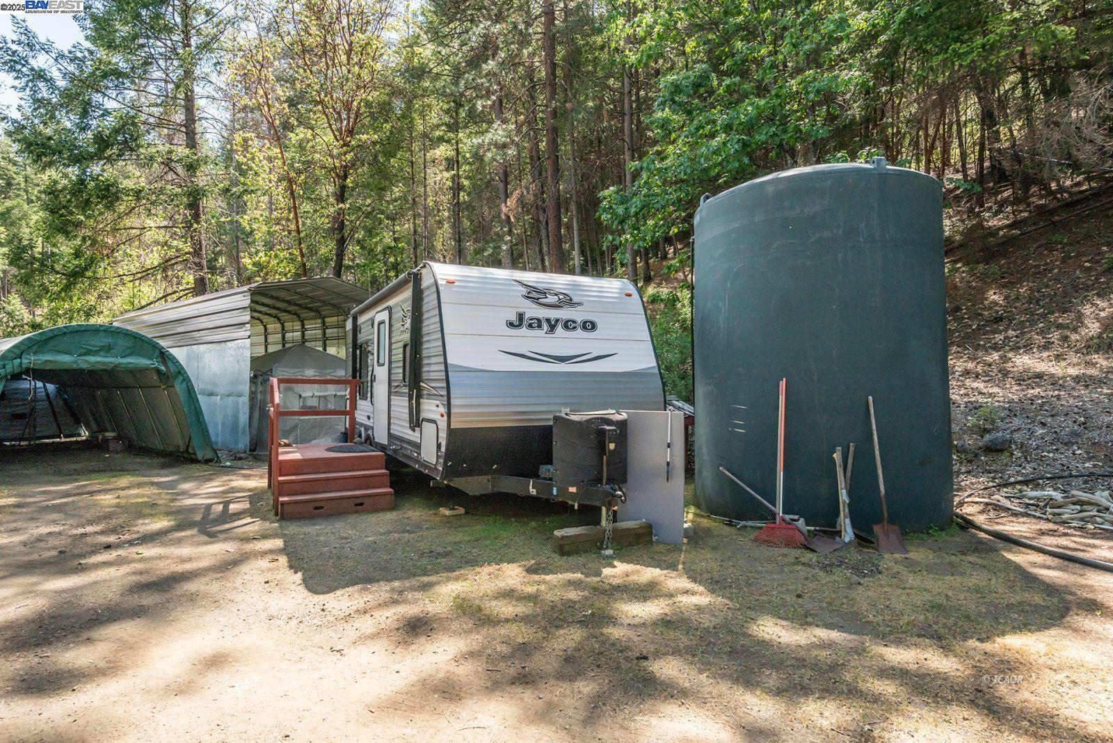 Detail Gallery Image 33 of 47 For 2940 Dutch Creek Rd, Junction City,  CA 96048 - 2 Beds | 1 Baths