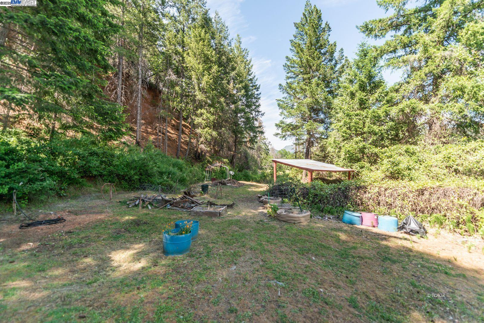 Detail Gallery Image 34 of 47 For 2940 Dutch Creek Rd, Junction City,  CA 96048 - 2 Beds | 1 Baths