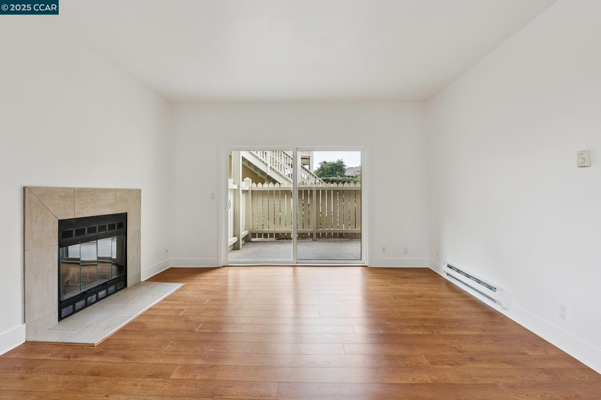 Photo #8: 41118490 Listing: Photo #8