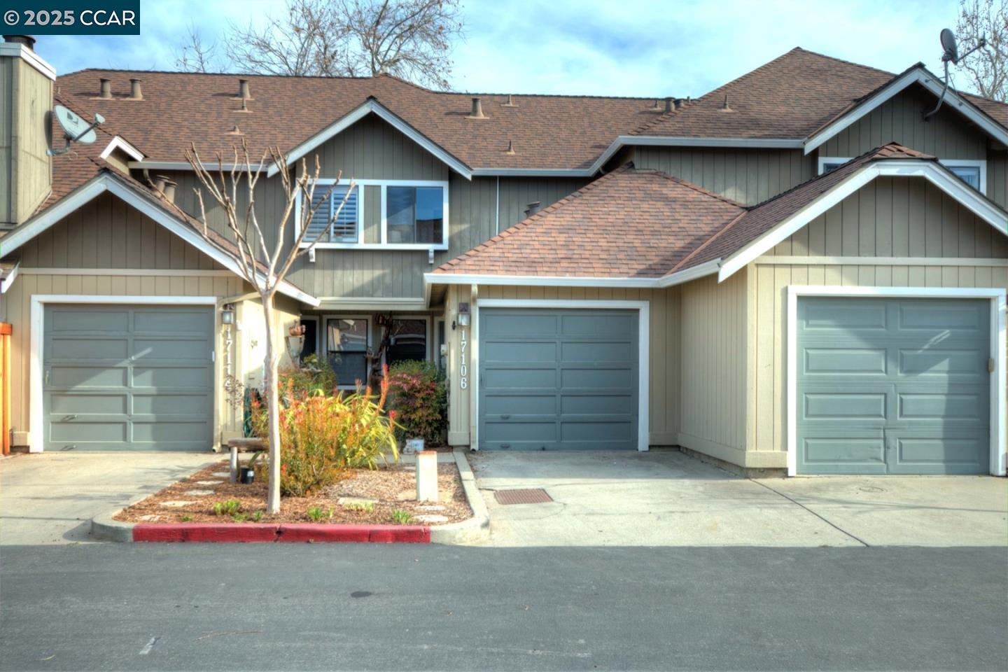 Detail Gallery Image 5 of 54 For 17106 Creekside Cir, Morgan Hill,  CA 95037 - 2 Beds | 1/1 Baths