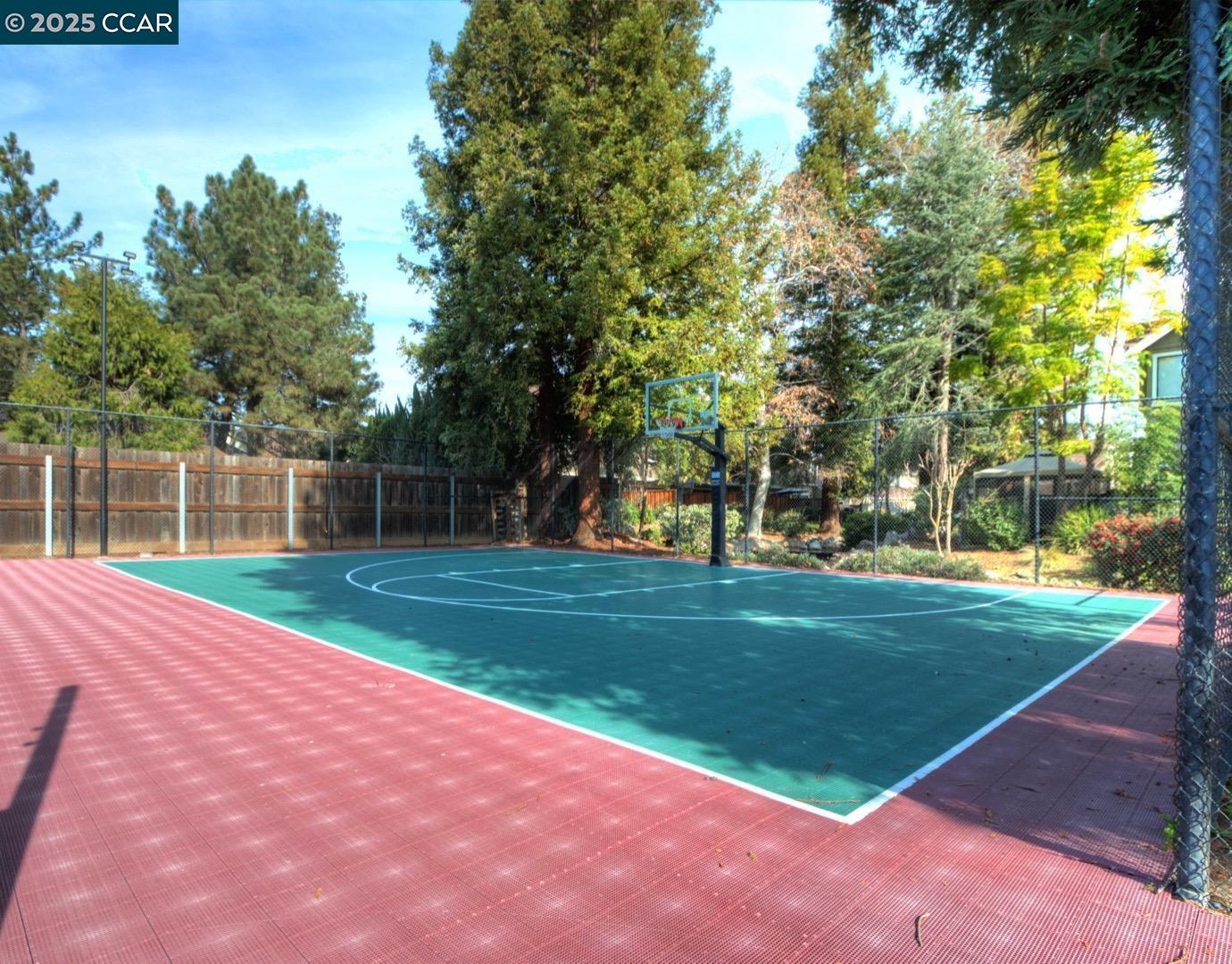 Detail Gallery Image 50 of 54 For 17106 Creekside Cir, Morgan Hill,  CA 95037 - 2 Beds | 1/1 Baths