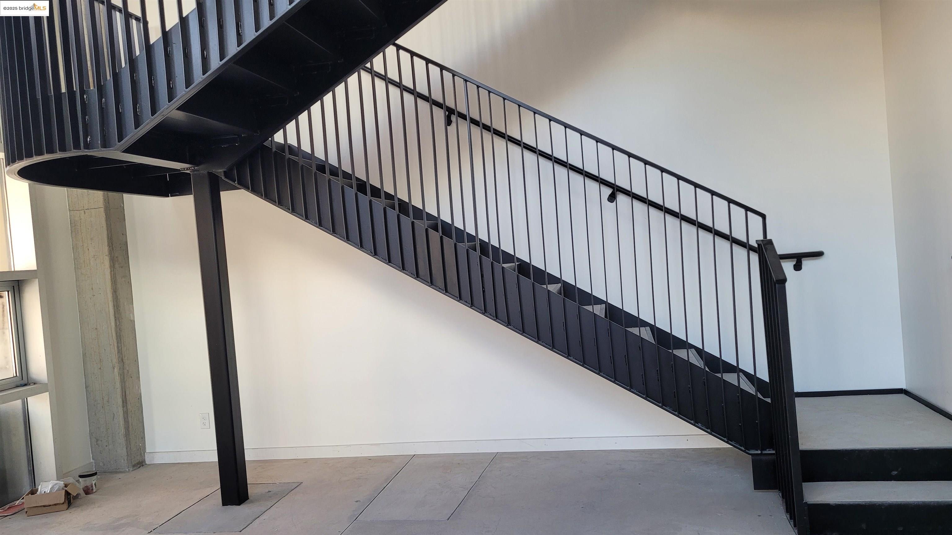 Detail Gallery Image 12 of 22 For 899 Clay St, Oakland,  CA 94607 - – Beds | – Baths