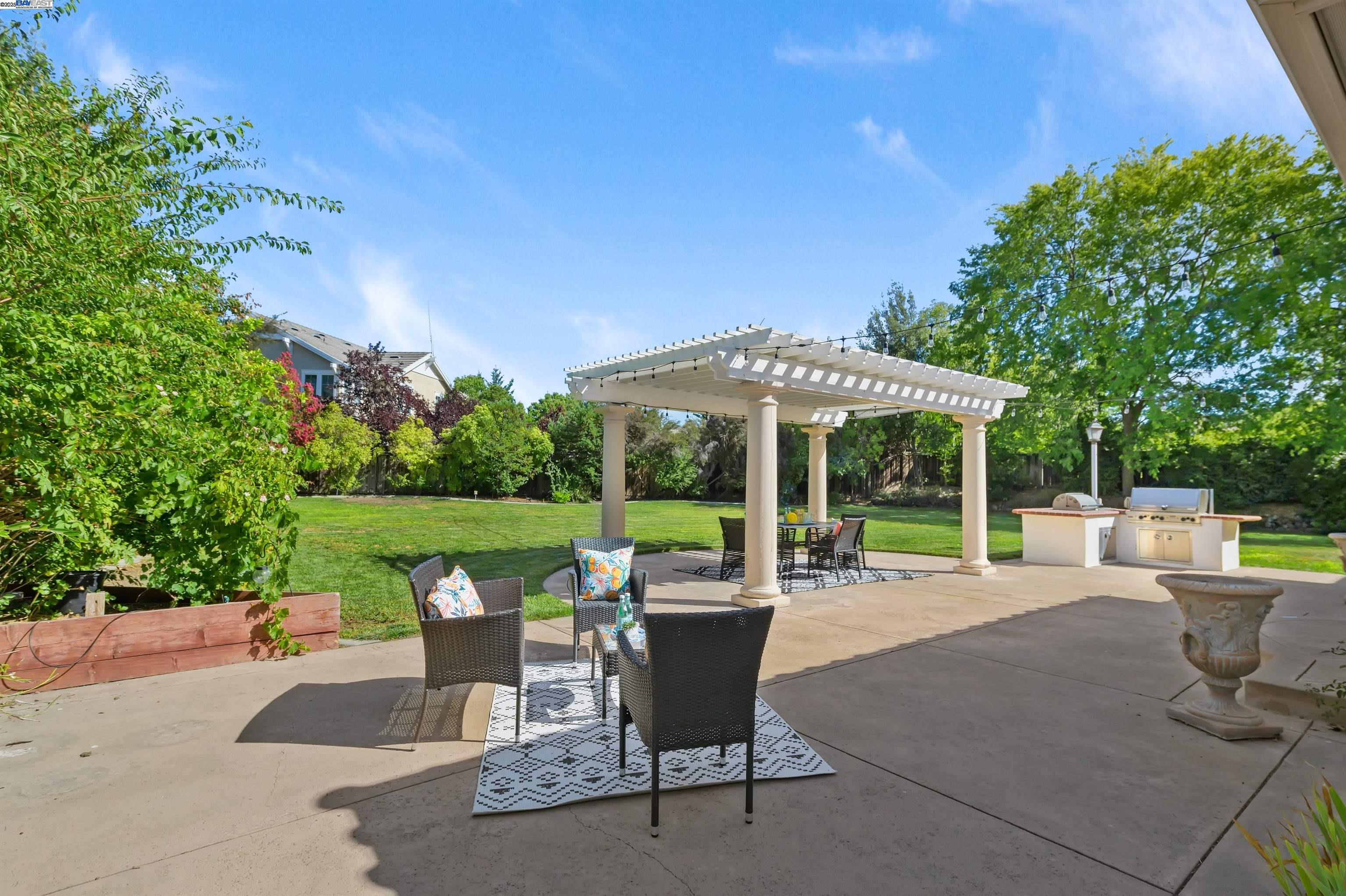 Detail Gallery Image 34 of 40 For 1655 Orvieto Ct, Pleasanton,  CA 94566 - 4 Beds | 3/1 Baths