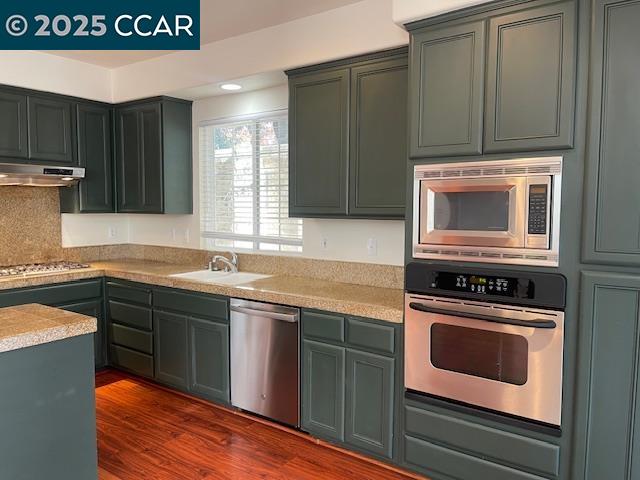 Detail Gallery Image 15 of 42 For 4050 Cassata Pl, Dublin,  CA 94568-7782 - 4 Beds | 3/1 Baths