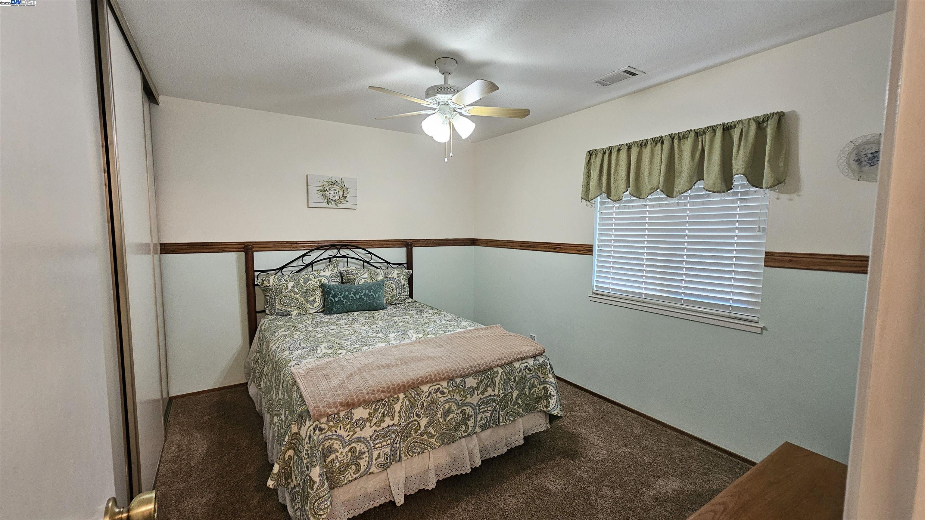 Detail Gallery Image 14 of 19 For 33 Paseo Grande #D,  San Lorenzo,  CA 94580 - 2 Beds | 1/1 Baths