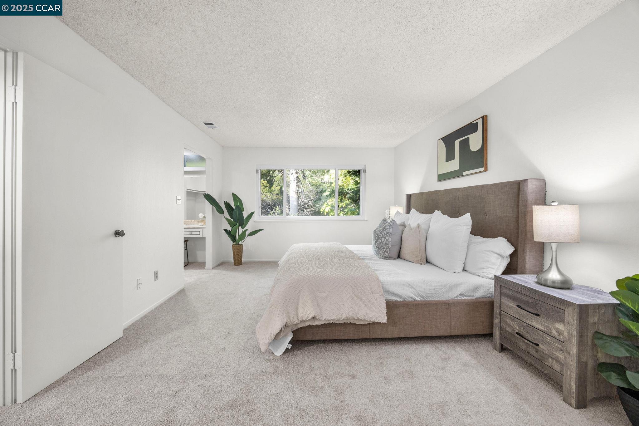 Detail Gallery Image 19 of 34 For 1340 Greenway Dr, Richmond,  CA 94803 - 3 Beds | 2/1 Baths