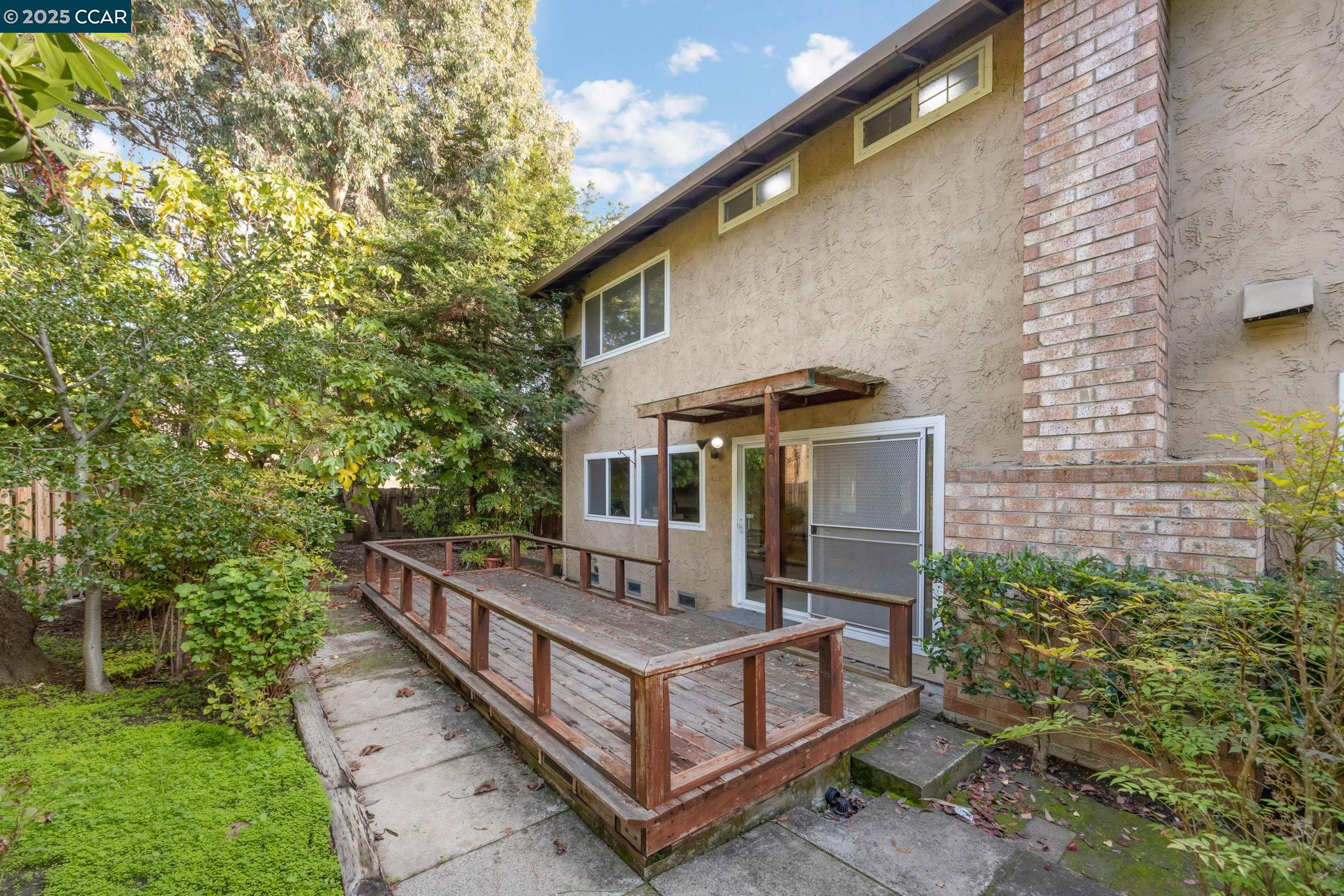 Detail Gallery Image 28 of 34 For 1340 Greenway Dr, Richmond,  CA 94803 - 3 Beds | 2/1 Baths