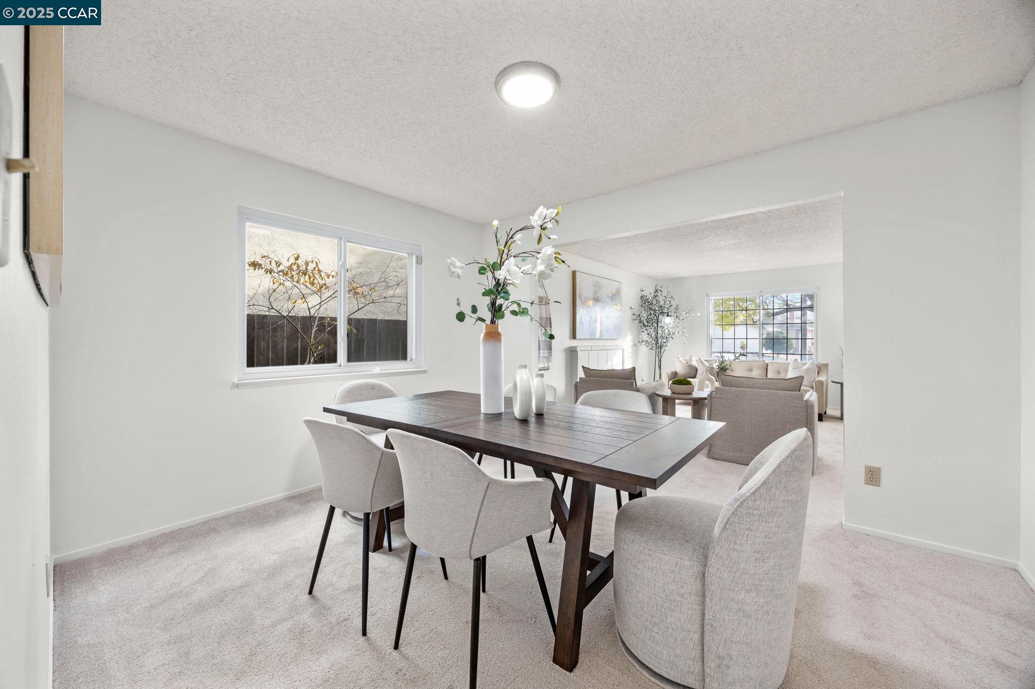 Detail Gallery Image 6 of 34 For 1340 Greenway Dr, Richmond,  CA 94803 - 3 Beds | 2/1 Baths