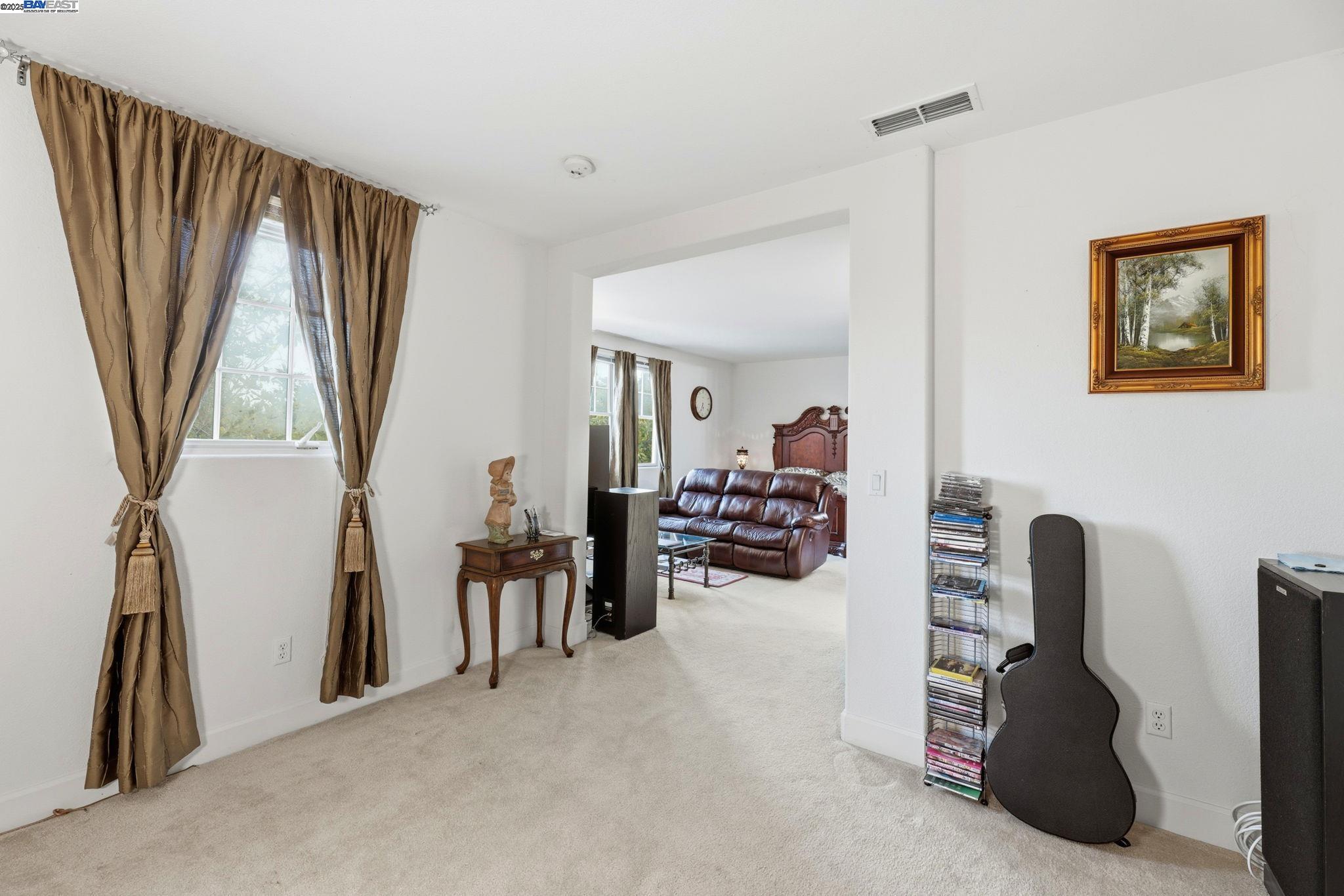 Detail Gallery Image 24 of 56 For 1142 Taraya Ter, Hercules,  CA 94547 - 5 Beds | 3/1 Baths