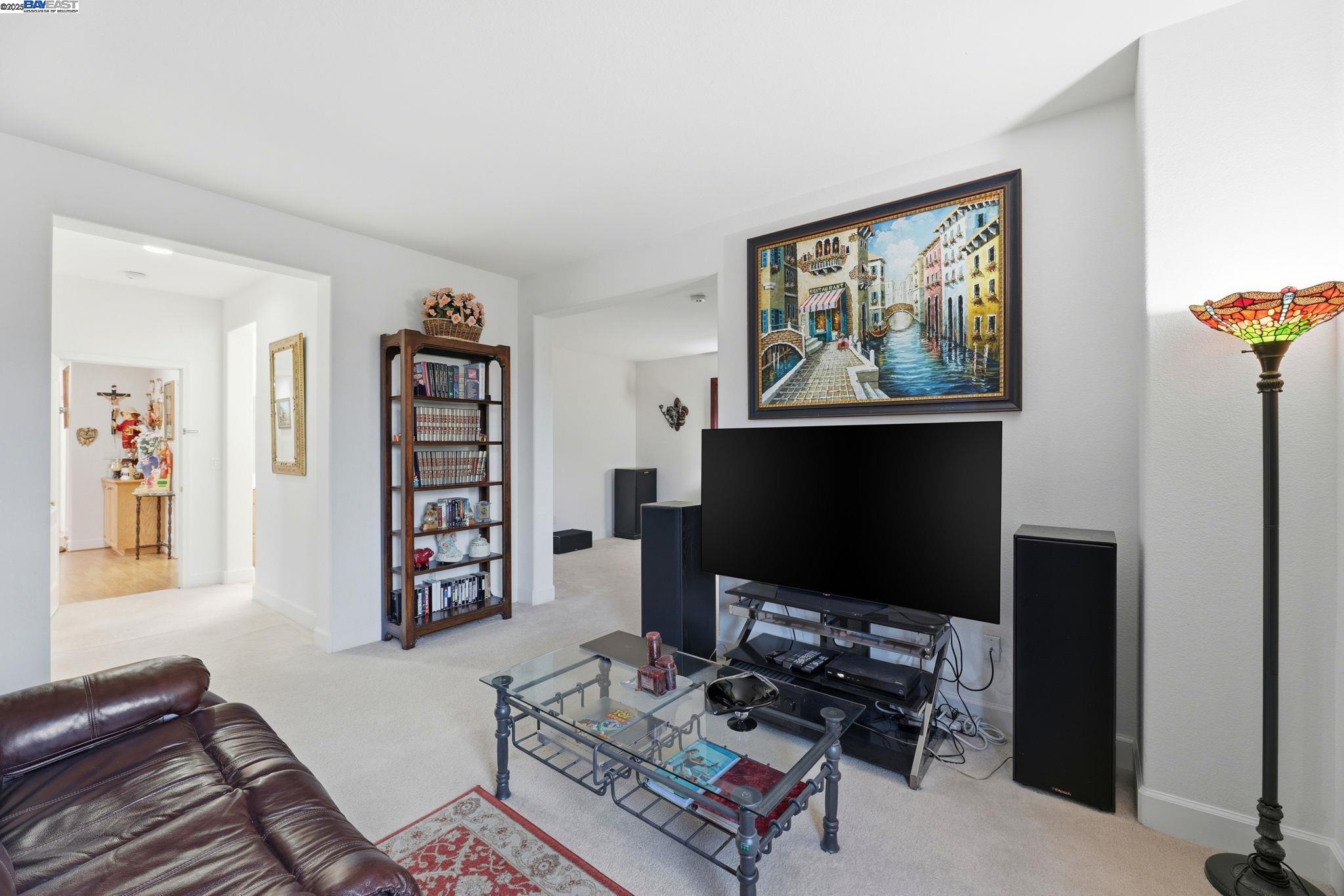 Detail Gallery Image 26 of 56 For 1142 Taraya Ter, Hercules,  CA 94547 - 5 Beds | 3/1 Baths