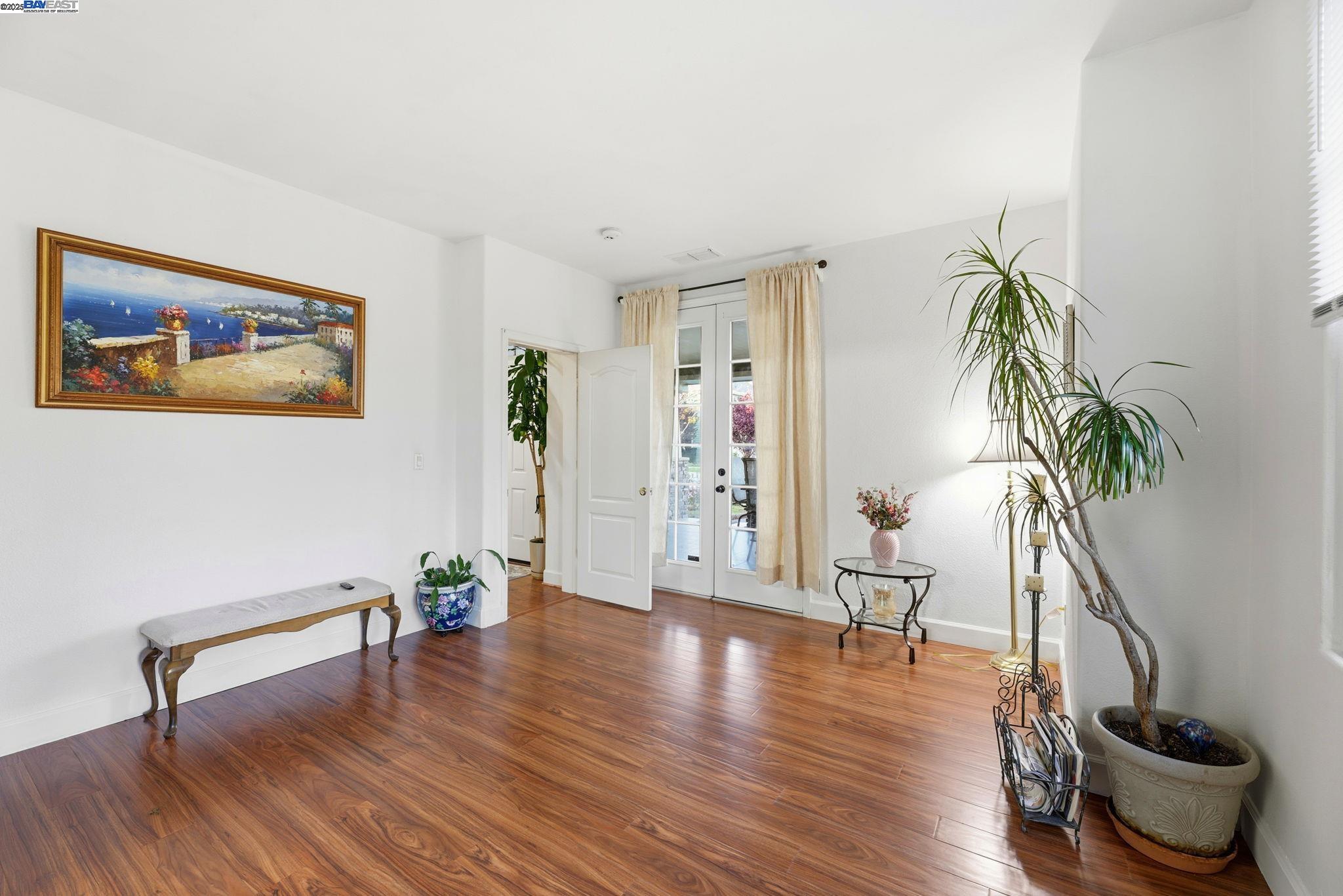 Detail Gallery Image 34 of 56 For 1142 Taraya Ter, Hercules,  CA 94547 - 5 Beds | 3/1 Baths