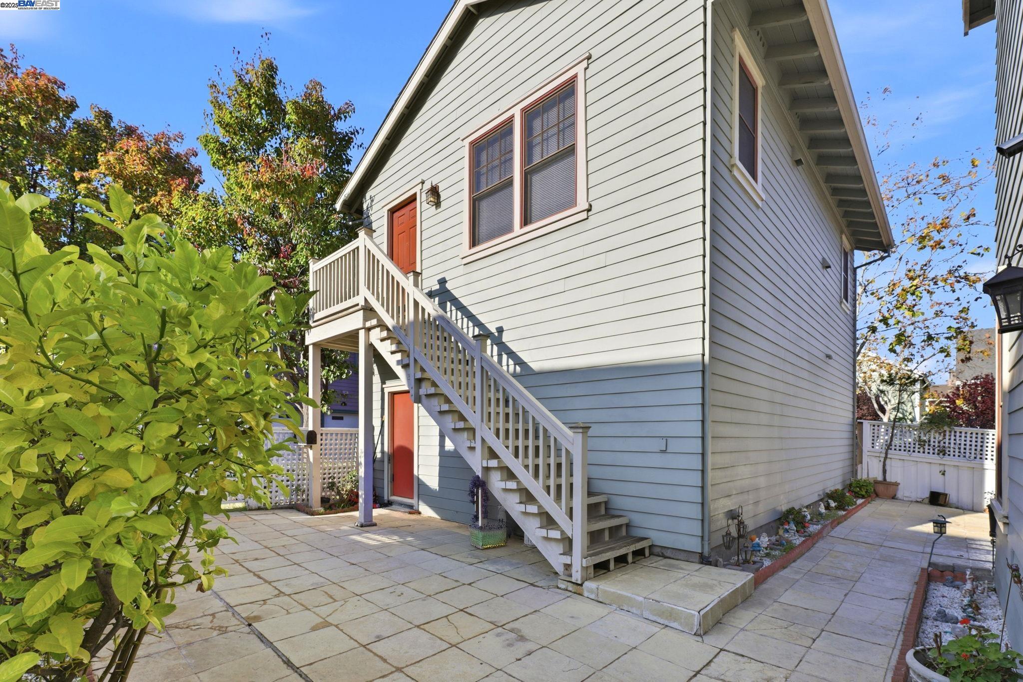 Detail Gallery Image 49 of 56 For 1142 Taraya Ter, Hercules,  CA 94547 - 5 Beds | 3/1 Baths