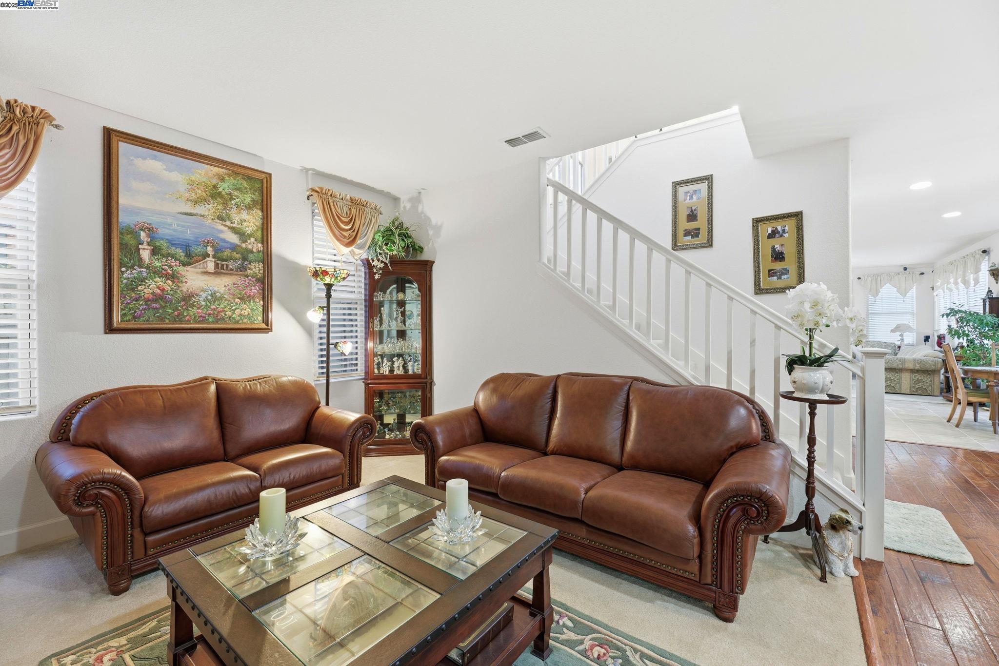 Detail Gallery Image 7 of 56 For 1142 Taraya Ter, Hercules,  CA 94547 - 5 Beds | 3/1 Baths