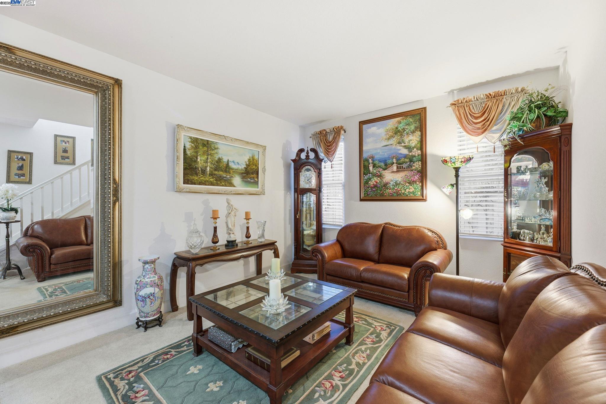 Detail Gallery Image 8 of 56 For 1142 Taraya Ter, Hercules,  CA 94547 - 5 Beds | 3/1 Baths