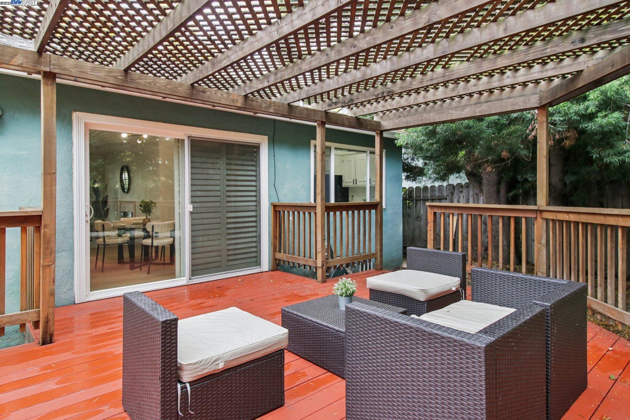 Detail Gallery Image 13 of 16 For 16045 via Cordoba, San Lorenzo,  CA 94580 - 3 Beds | 1 Baths