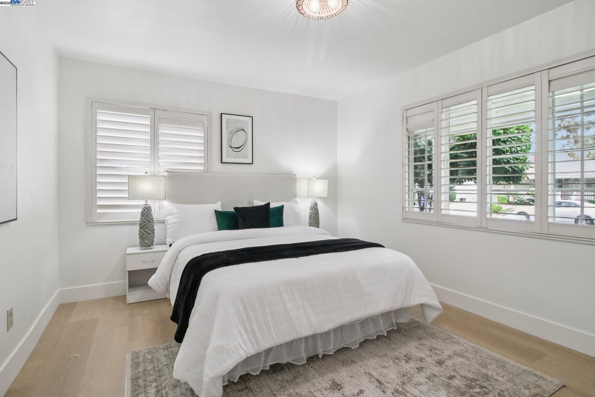 Detail Gallery Image 8 of 16 For 16045 via Cordoba, San Lorenzo,  CA 94580 - 3 Beds | 1 Baths