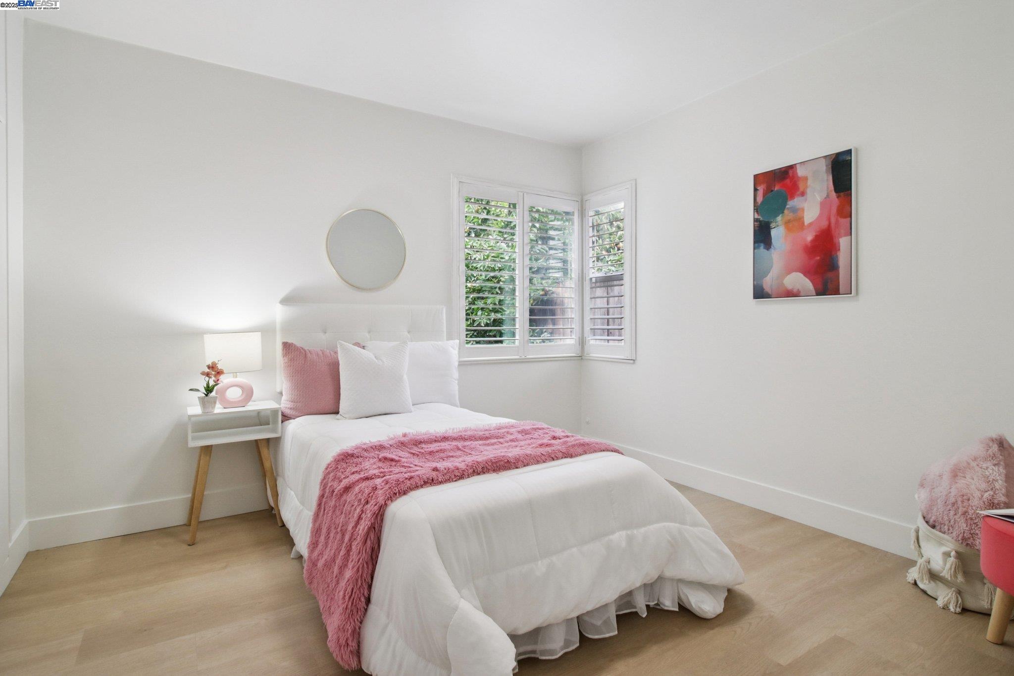 Detail Gallery Image 10 of 16 For 16045 via Cordoba, San Lorenzo,  CA 94580 - 3 Beds | 1 Baths