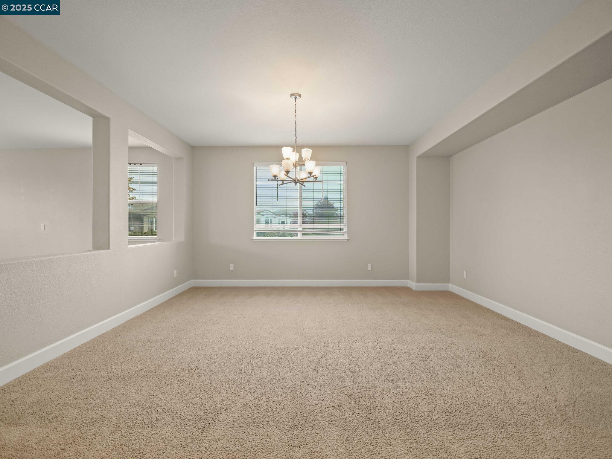 Detail Gallery Image 11 of 38 For 929 Painted Shore Court, Oakley,  CA 94561-5710 - 4 Beds | 3 Baths