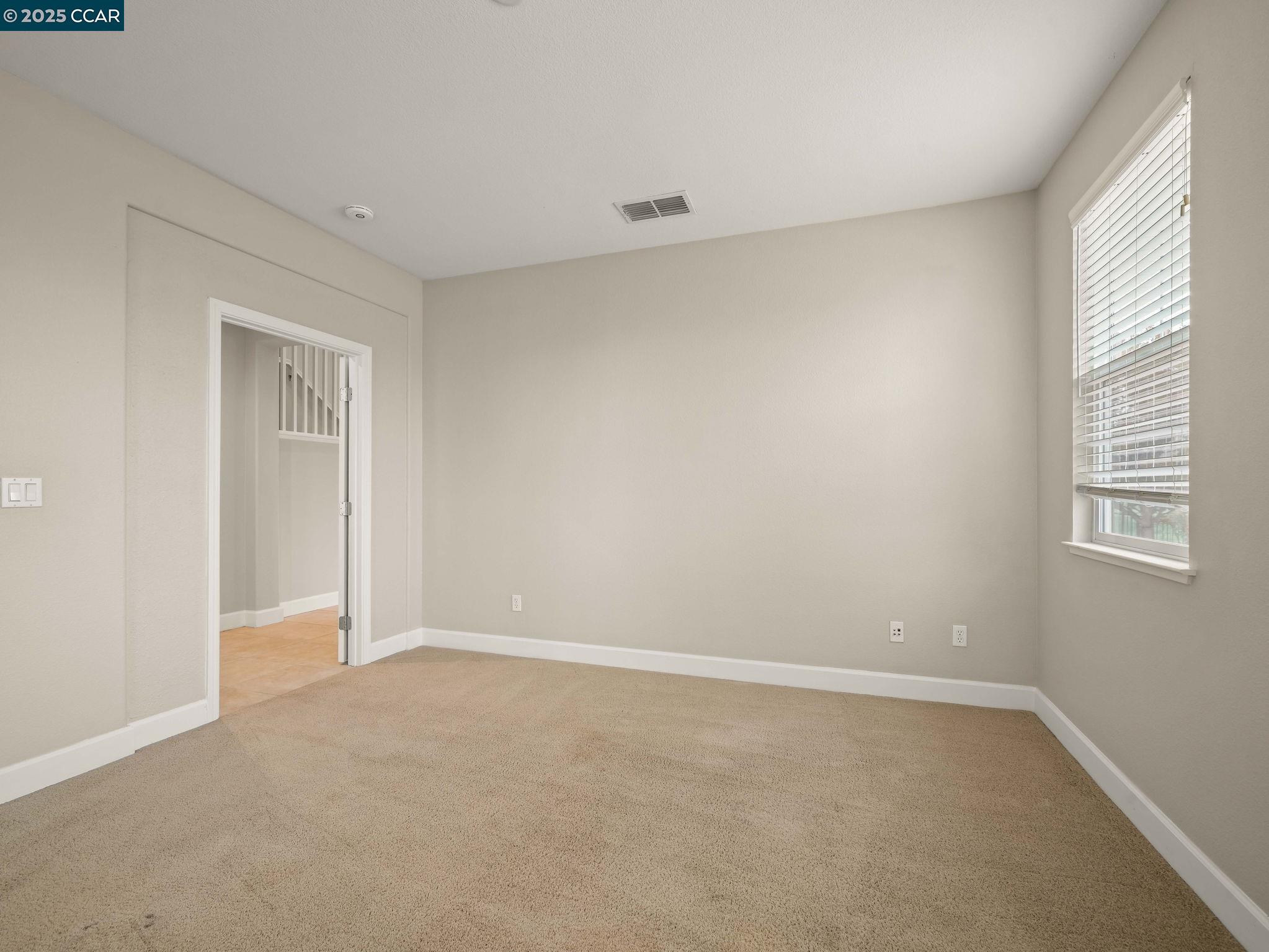 Detail Gallery Image 16 of 38 For 929 Painted Shore Court, Oakley,  CA 94561-5710 - 4 Beds | 3 Baths